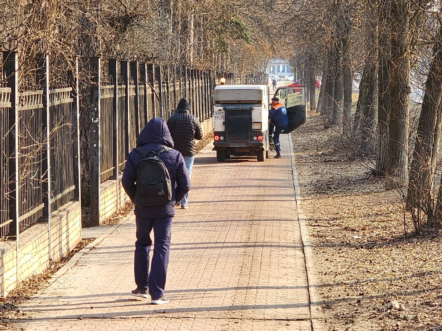 Чехов, улица Чехова, уборка тротуаров, чистка тротуаров, Мосавтодор, уборочная техника, спецтехника, МБУ Чеховское благоустройство,