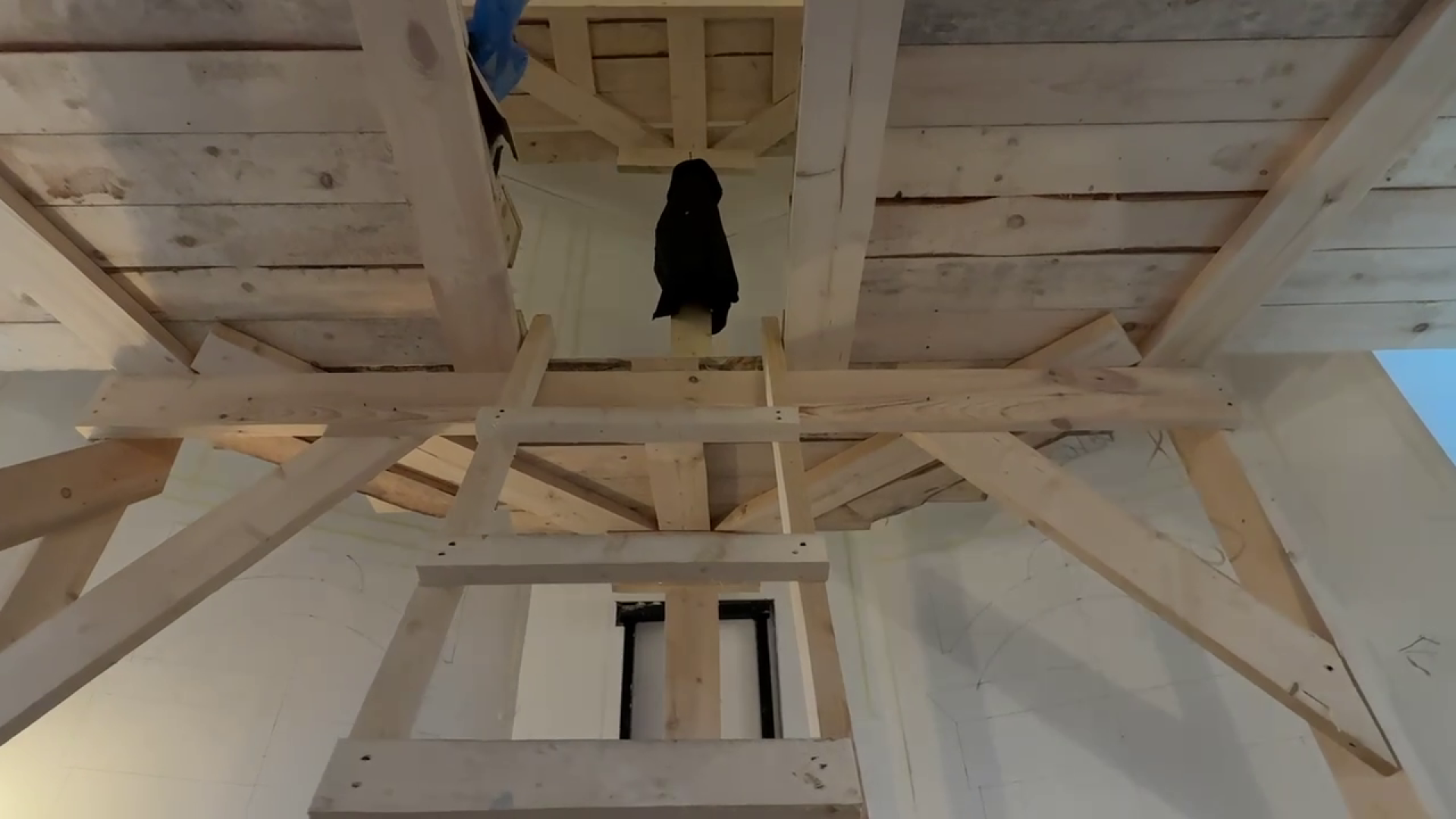 реутов, мемориал славы, часовня, реконструкция, леса, роспись часовни,