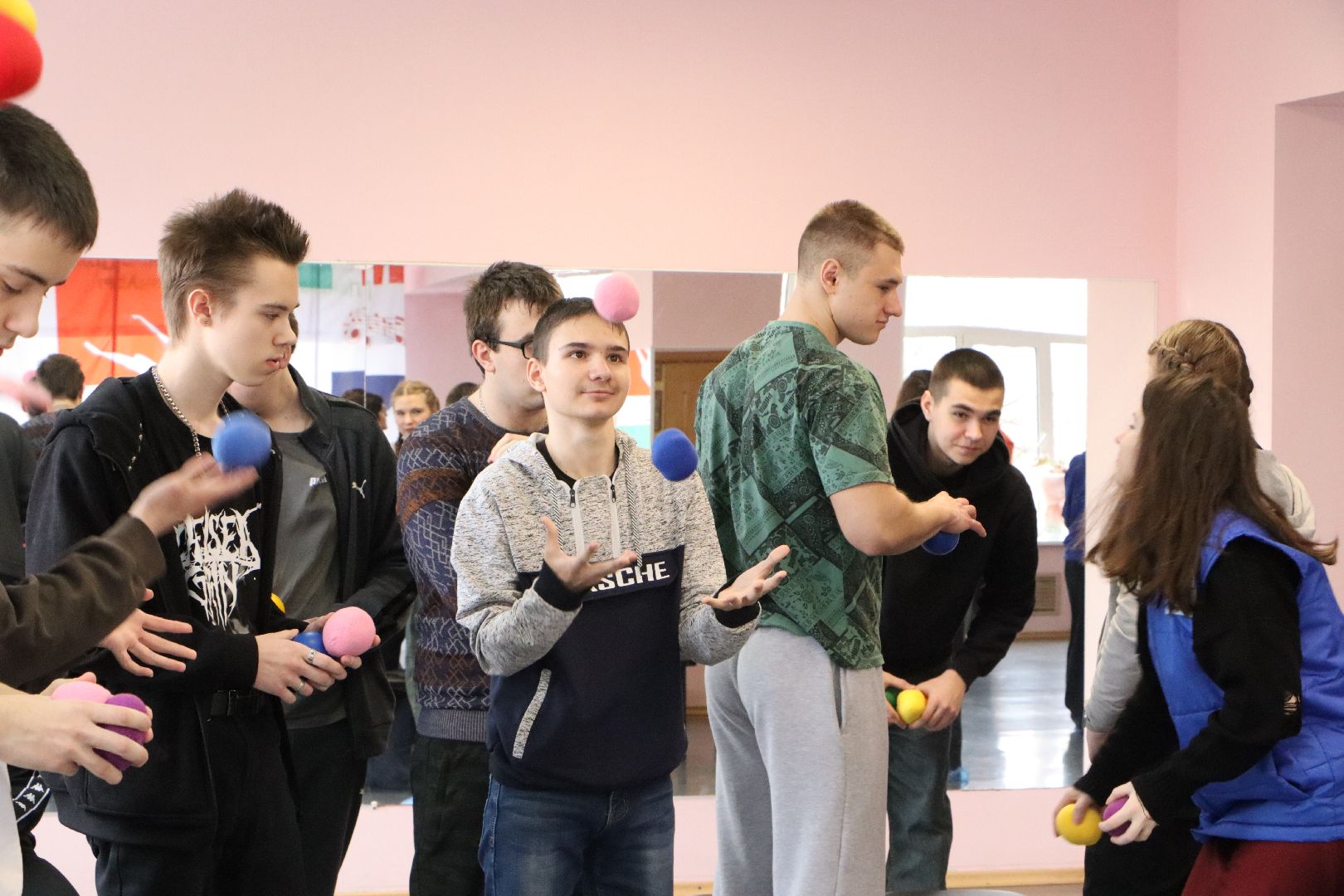 день работников театра, серебряные пруды, театральная студия сказка, молодогвардейцы серебряных прудов, сценическое искусство,