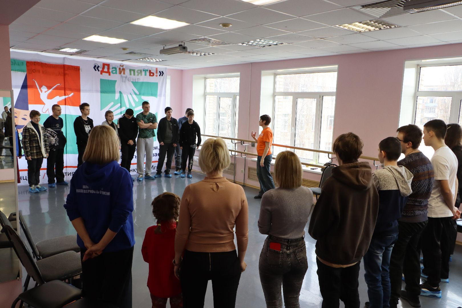 день работников театра, серебряные пруды, театральная студия сказка, молодогвардейцы серебряных прудов, сценическое искусство,