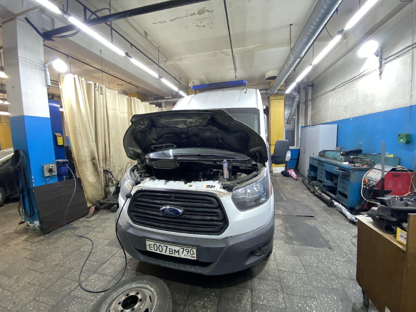 Скорая помощь, Автослесарь, Автослесарь для скорой,