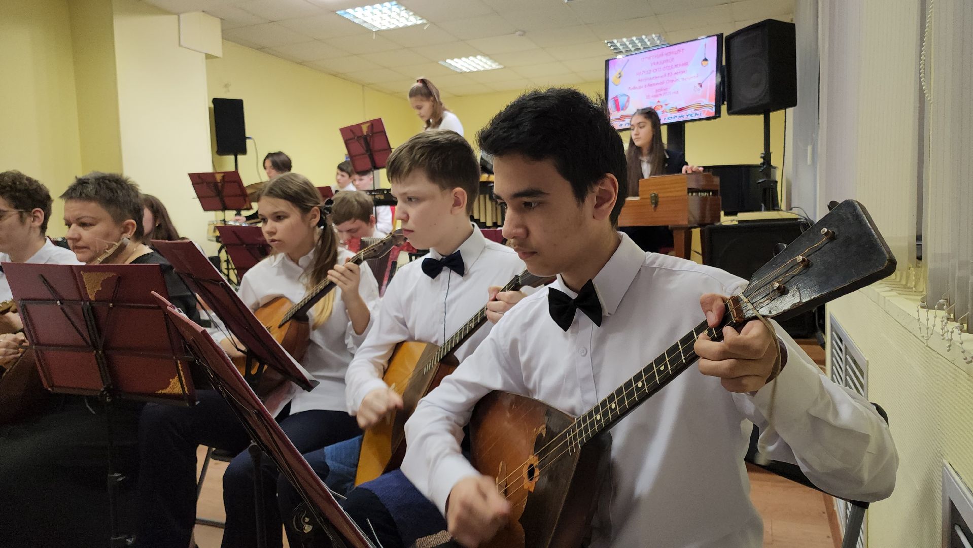 кашира, дши, музыкальная школа, оркестр, русские народные инструменты, 80 - летие победы, день победы, концерт,