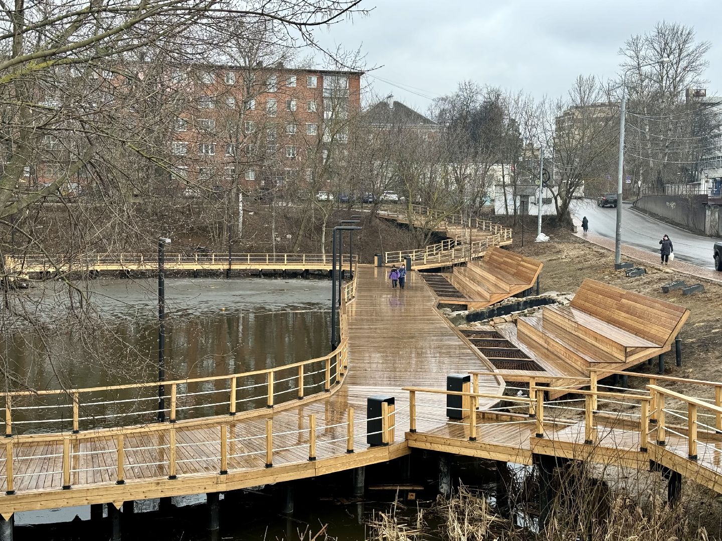 малый тарычевский пруд, ленинский городской округ, компания брусника, благоустройство пруда,