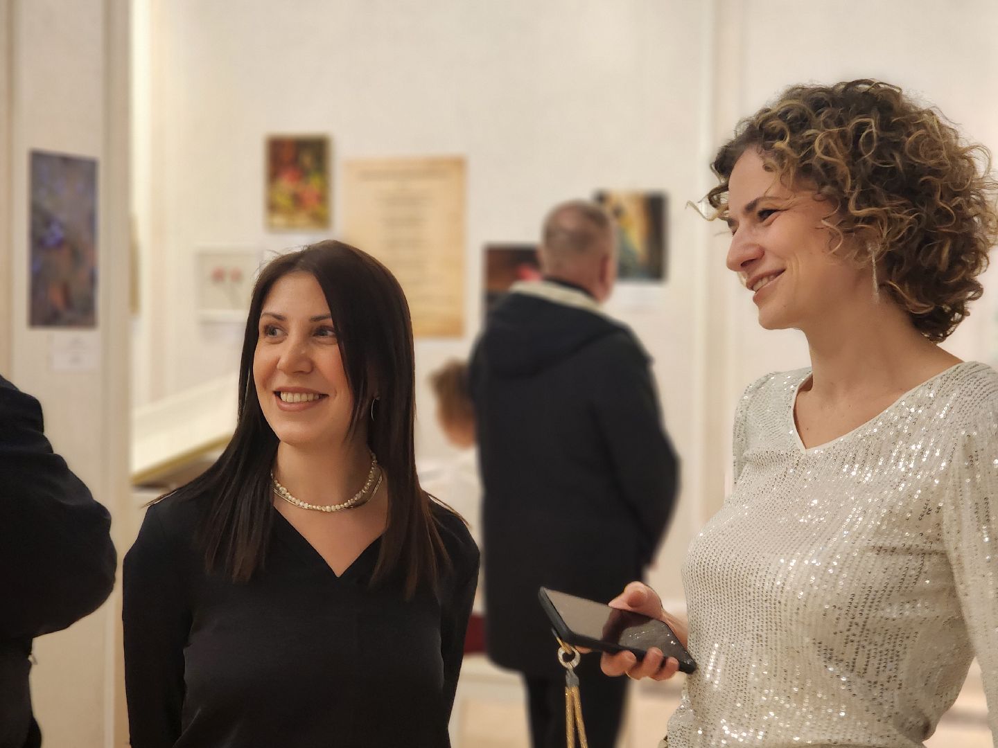 дубна, дк мир, дом культуры, выставка, оияи,