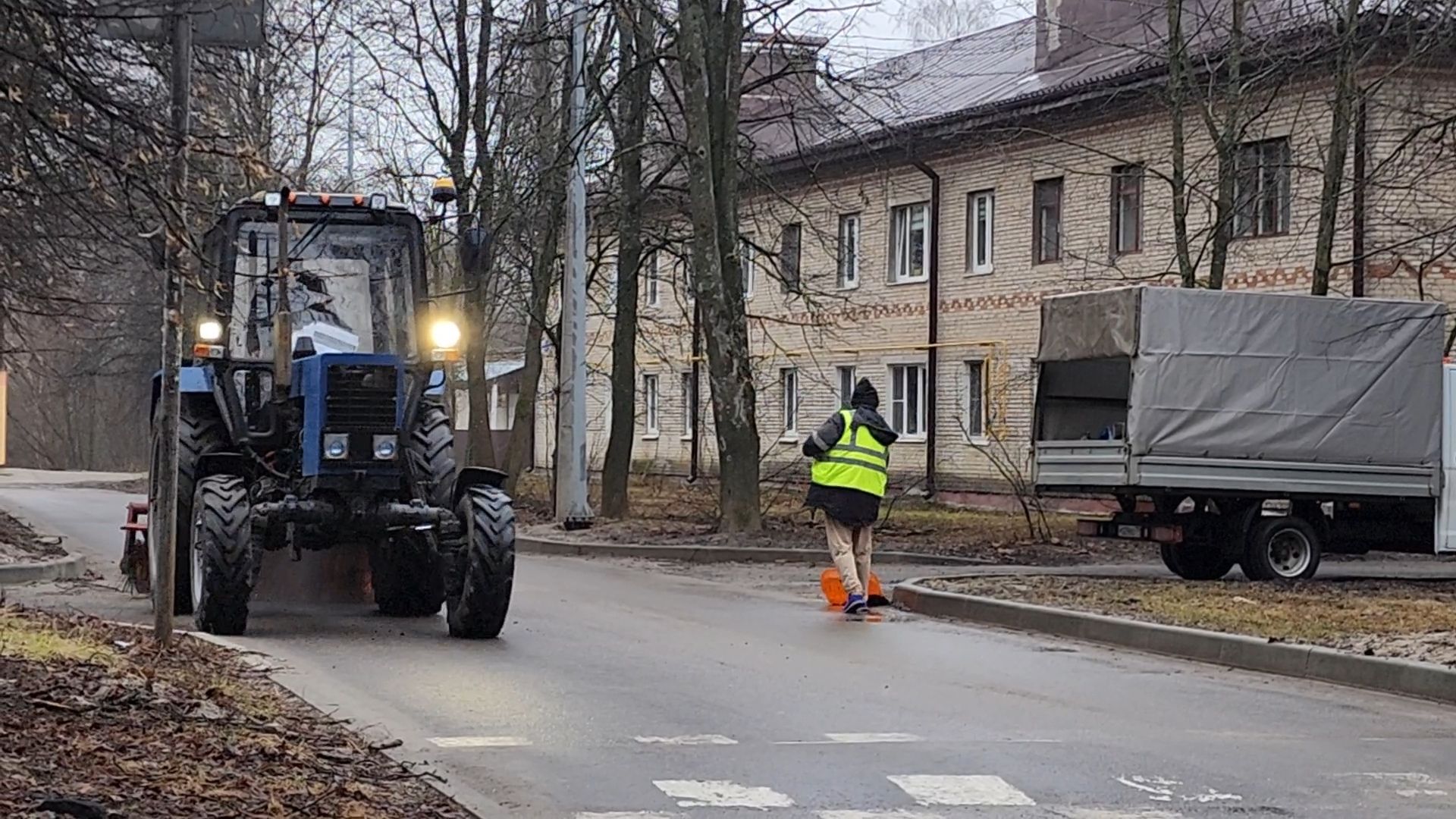 Бронницы, Благоустройство, Уборка дорог, Весенняя уборка, Поселок Горка,