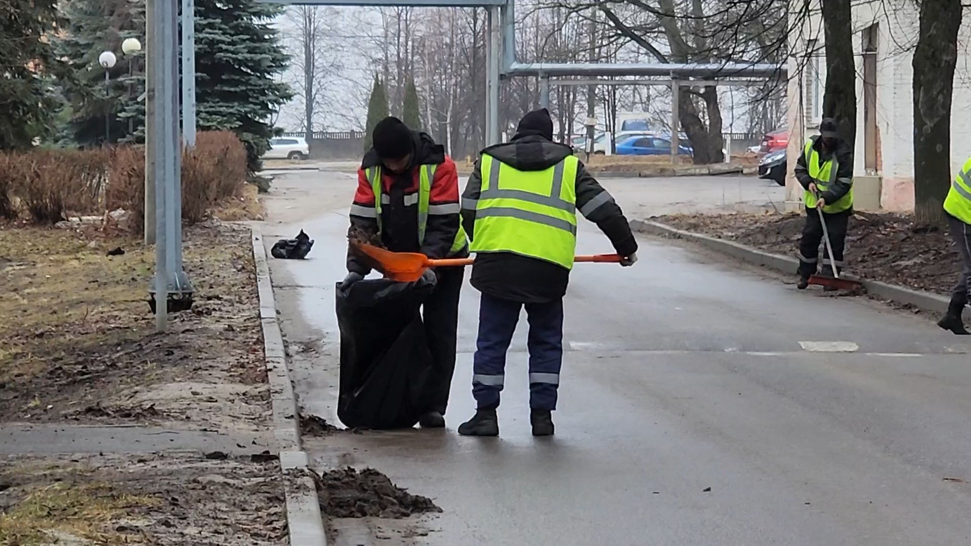 Бронницы, Благоустройство, Уборка дорог, Весенняя уборка, Поселок Горка,