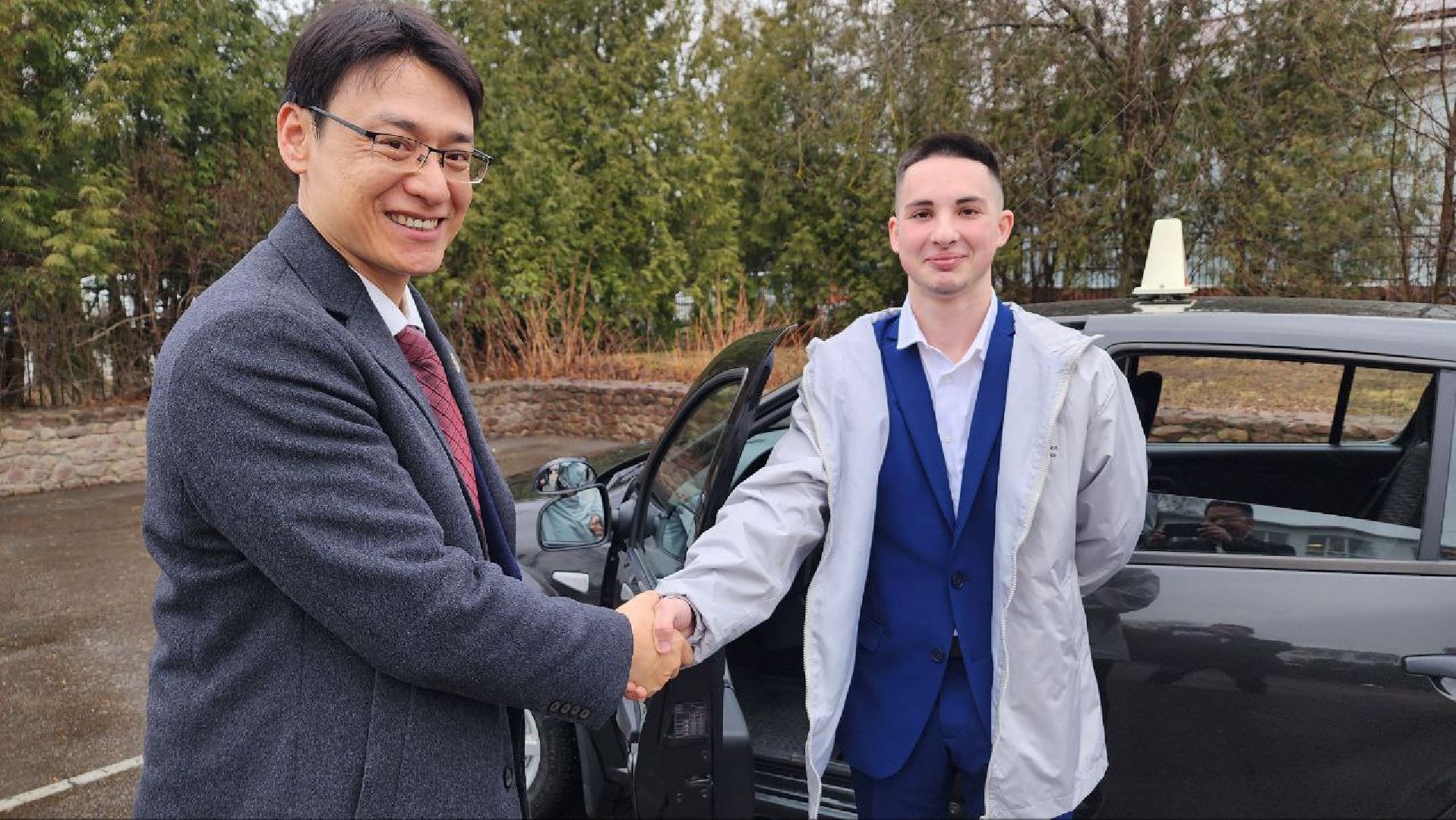 Дмитров, Гимназия Дмитров, Чжаоцин, КНР,