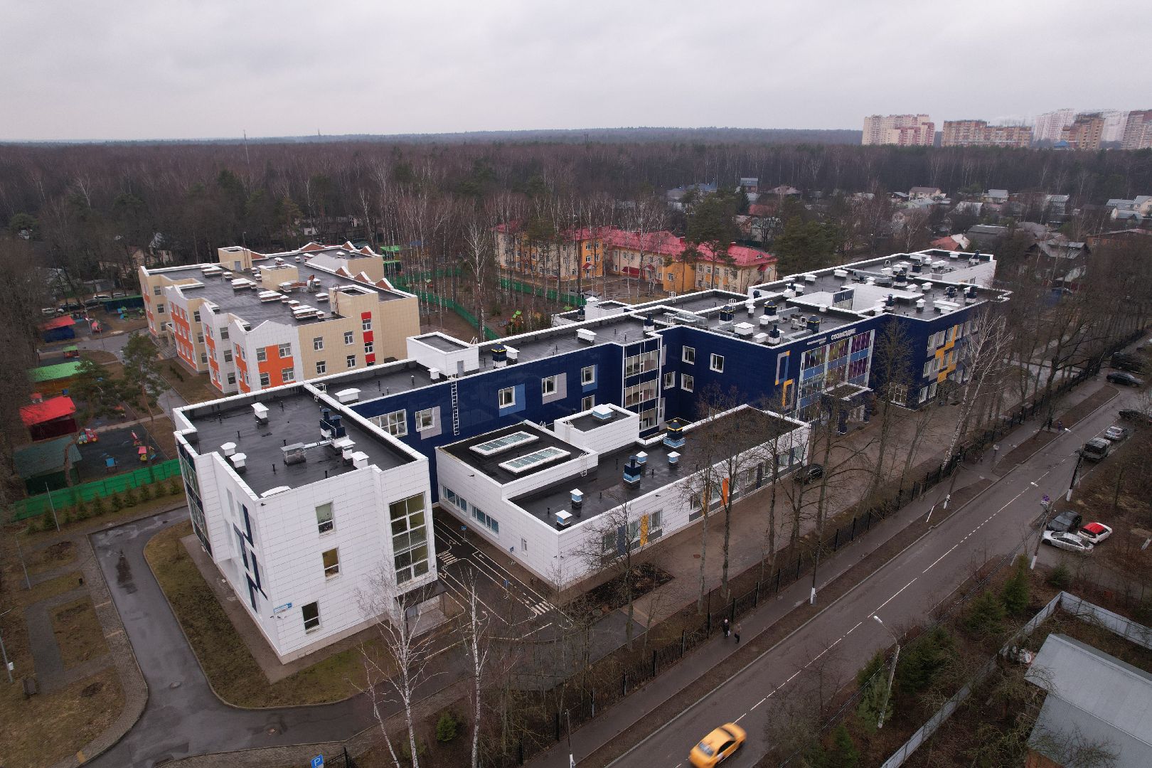 видео с коптера, красногорск медицина, реабилитация детей в красногорске, образовательный центр созвездие,