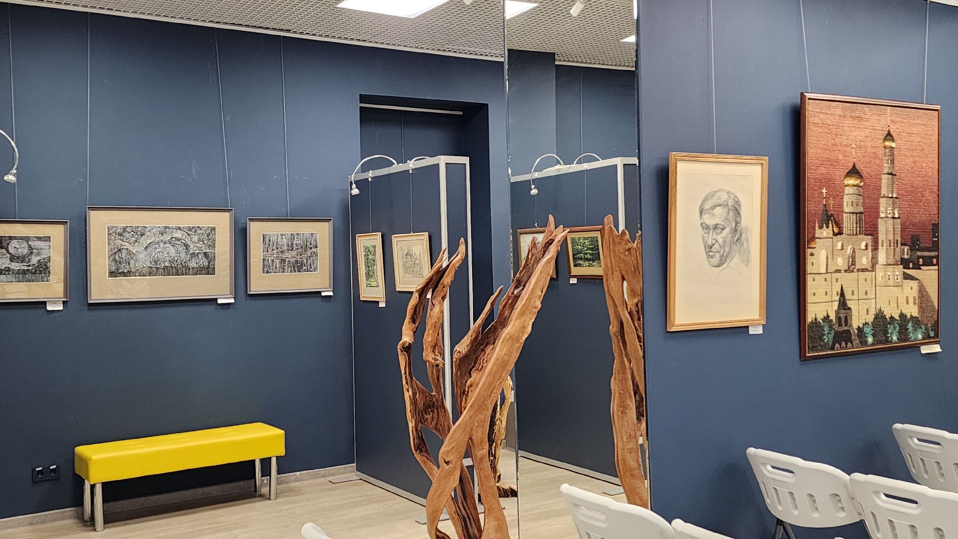 художественная выставка, художник, ивантеевка, библиотека, гобелен, картины маслом, пастель,