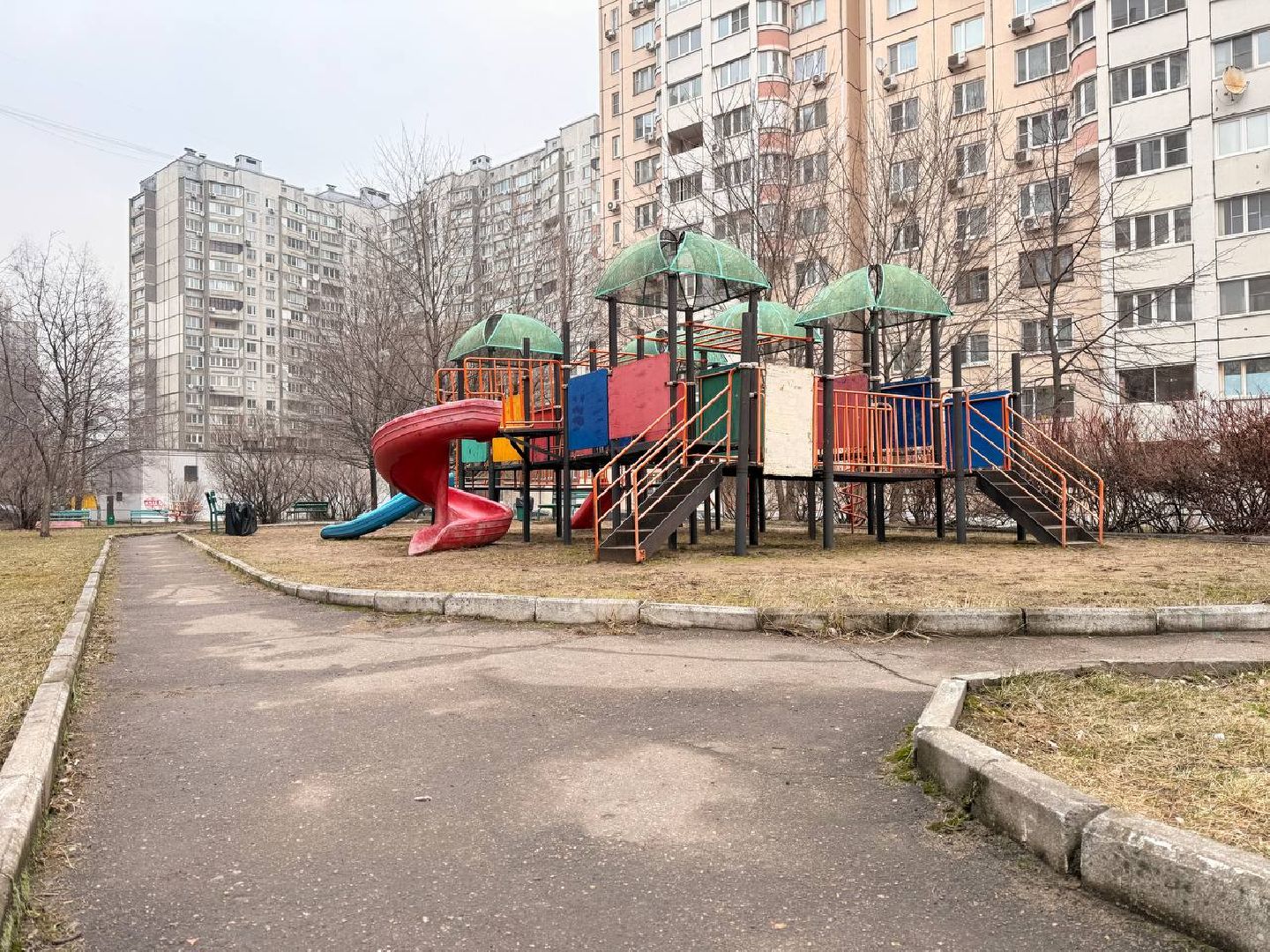 реутов, благоустройство, каштановый сквер, детская площадка, видеонаблюдение,