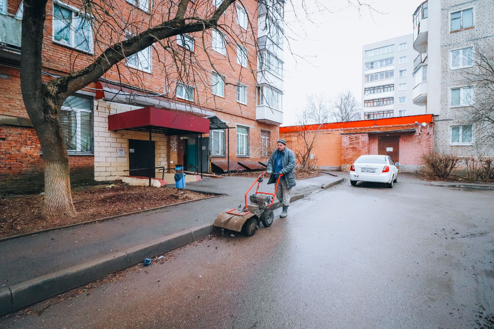 Клин, общество, ЖКХ, дворники, истории, уборка дворов,