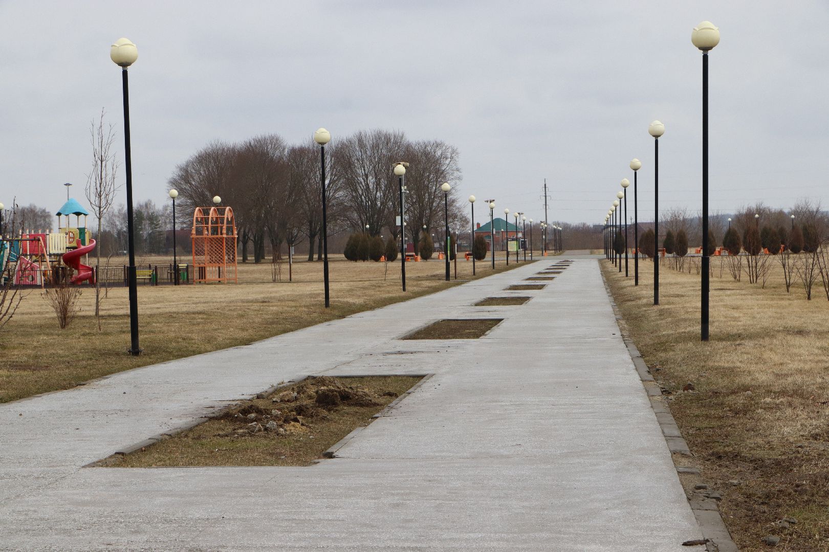 серебряные пруды, парк серебряный, благоустройство, месячник чистоты,