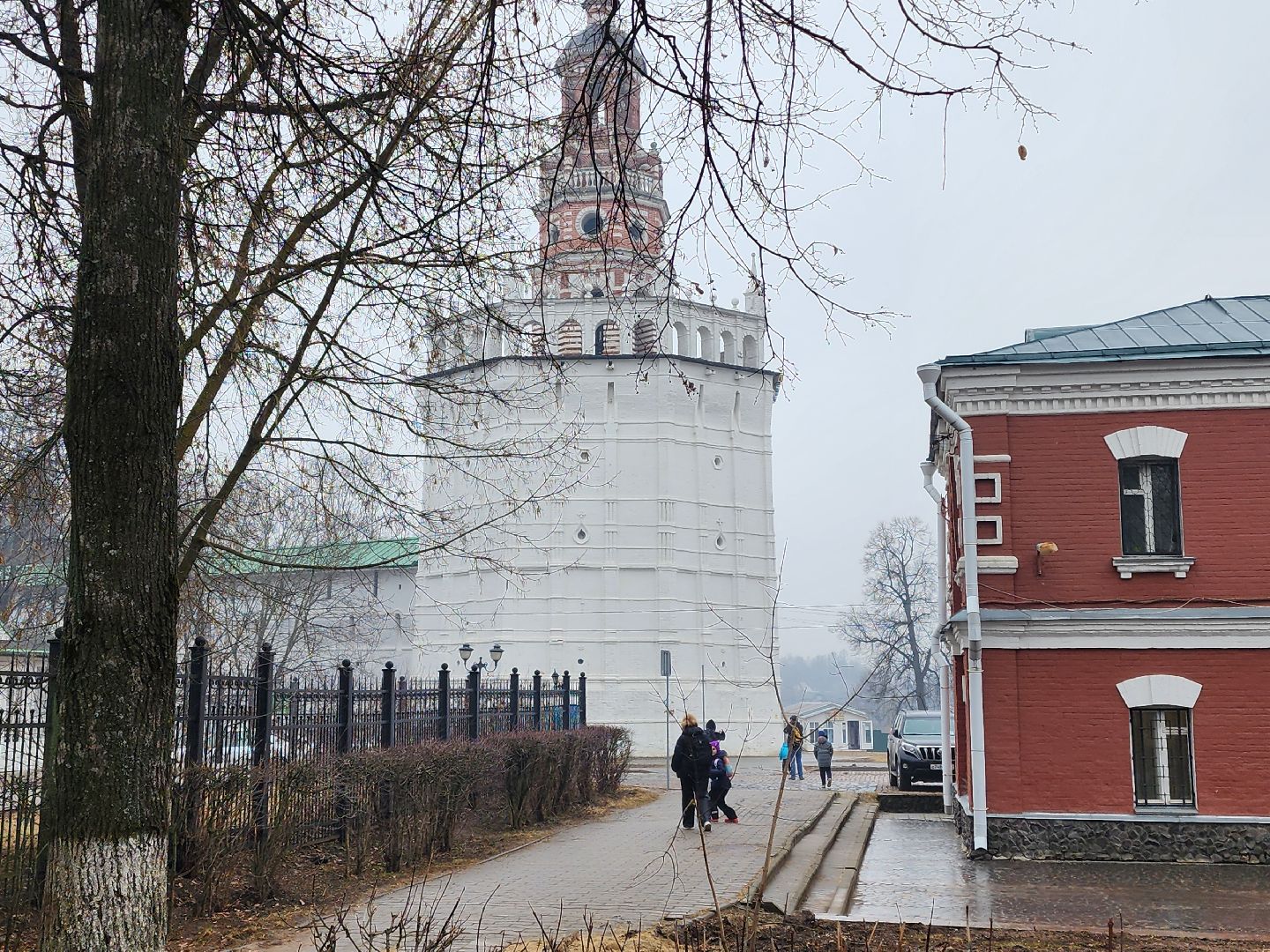 сергиев посад, троице-сергиева лавра, раскопки, сергиево-посадский музей-заповедник,древний водопровод,