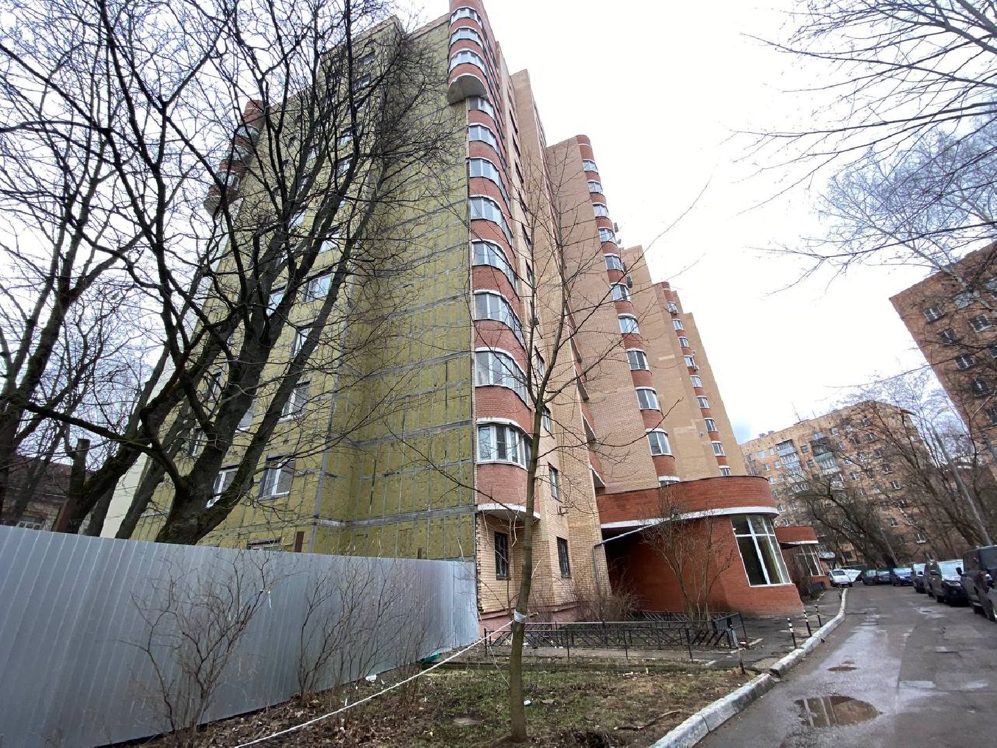 ремонт дома, ремонт фасада, ремонт дома на Школьной улице, ремонт дома в Красногорске,