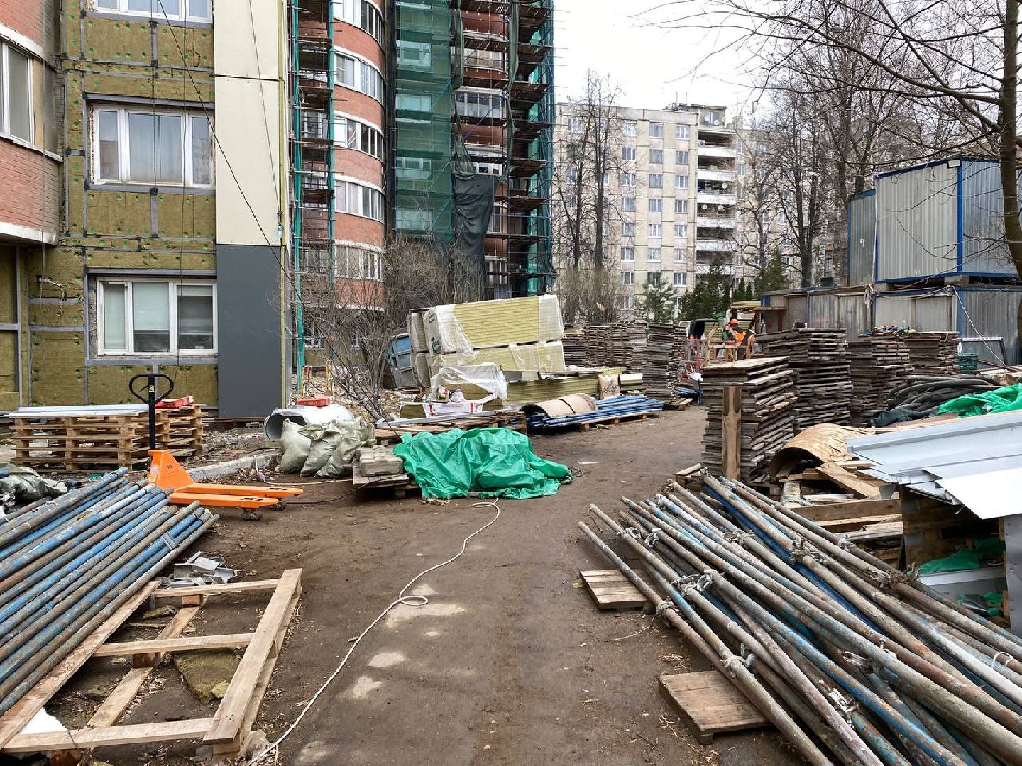 ремонт дома, ремонт фасада, ремонт дома на Школьной улице, ремонт дома в Красногорске,