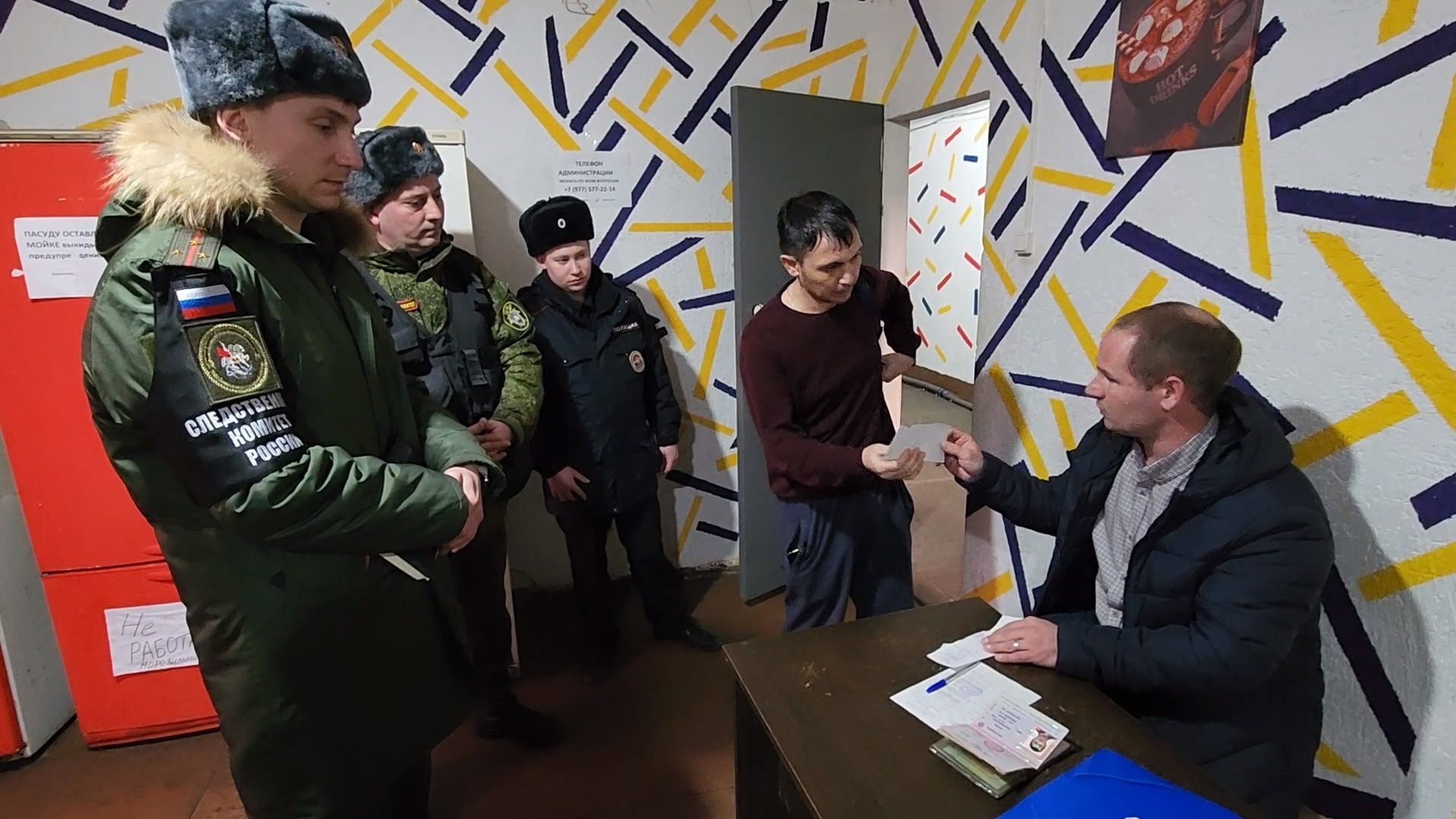 Чехов, село Новоселки, следственный комитет, полиция, военкомат, рейд, проверка, бывшие мигранты, постановка на воинский учет, призыв на военную службу, уклонение от призыва в армию, хостел для мигрантов, повестки,