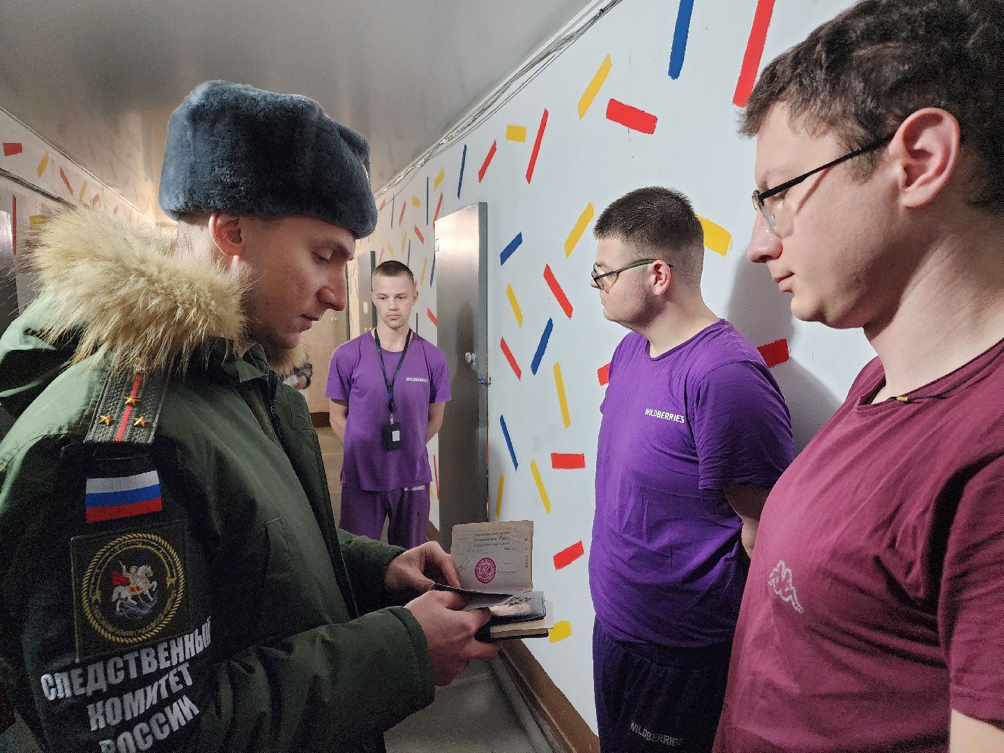 Чехов, село Новоселки, следственный комитет, полиция, военкомат, рейд, проверка, бывшие мигранты, постановка на воинский учет, призыв на военную службу, уклонение от призыва в армию, хостел для мигрантов, повестки,