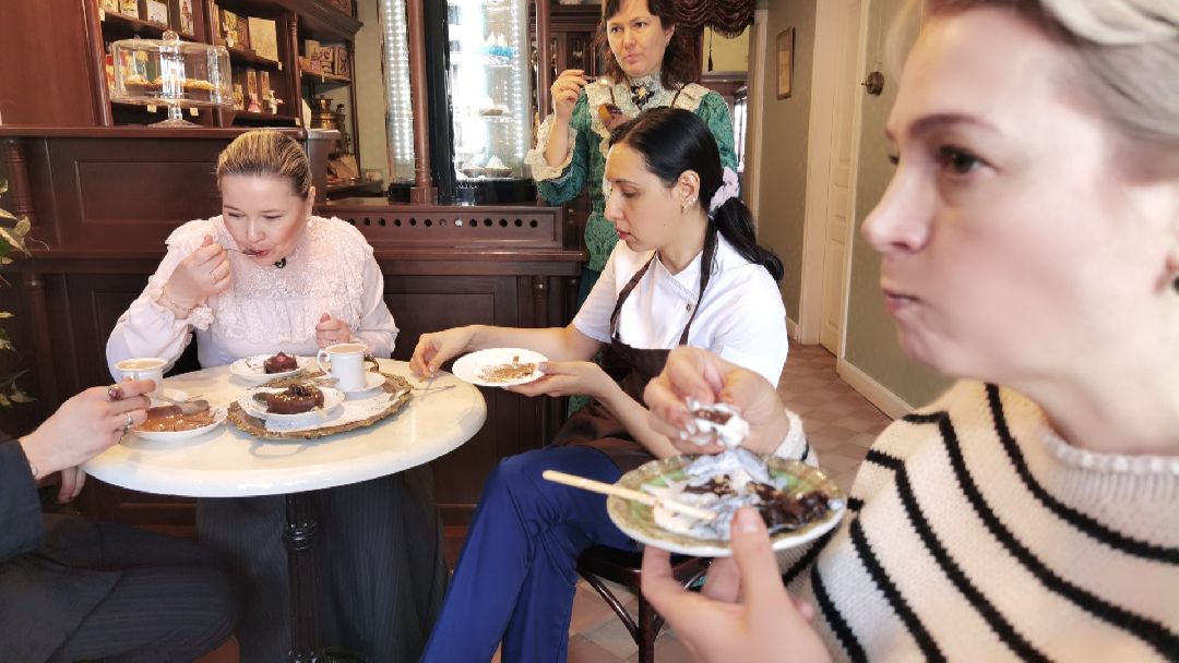 Коломна, общество