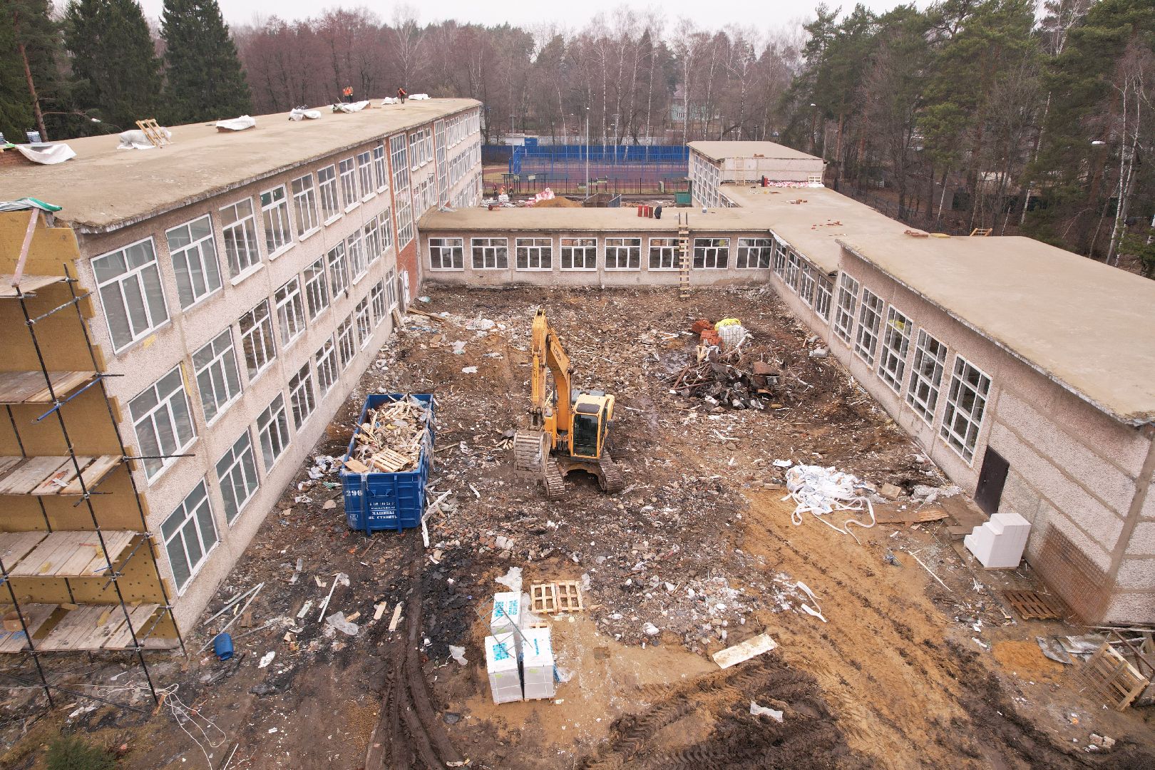видео с коптера, школа 21 в щелково, капремонт школы в серково,