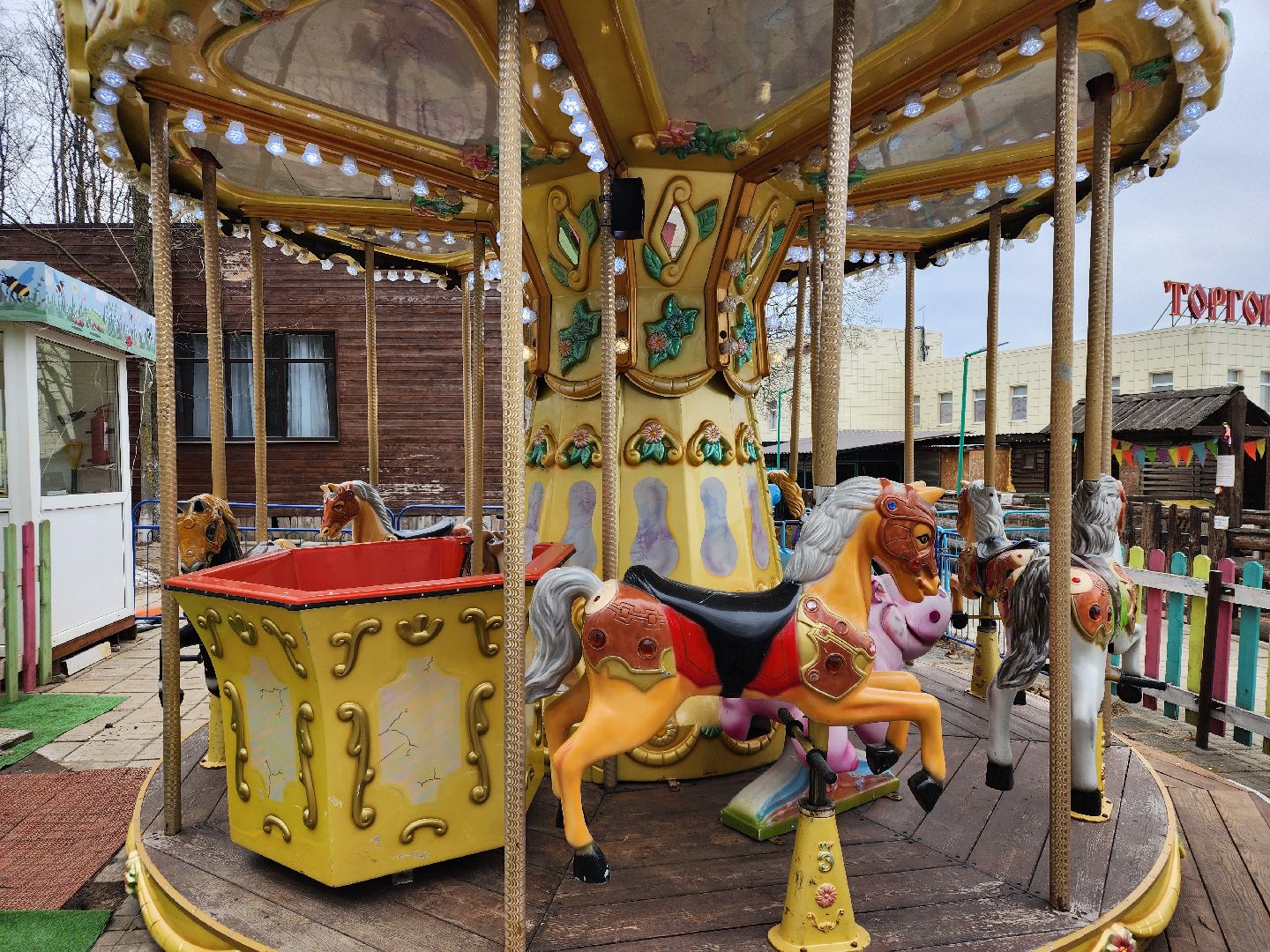 сергиев посад, парк чудес, аттракционы, лебеди,