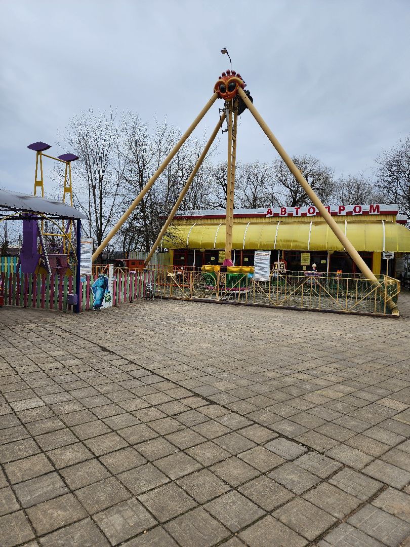 сергиев посад, парк чудес, аттракционы, лебеди,