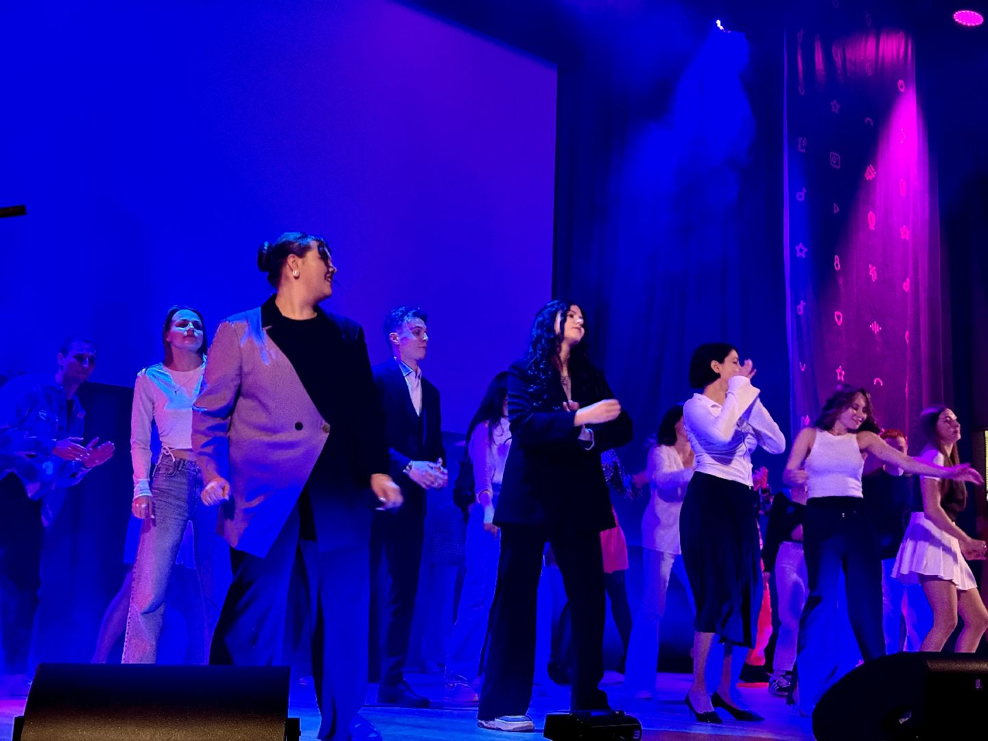 Кубок квн, ленинский городской округ, дши видное, юмористы со всей России,