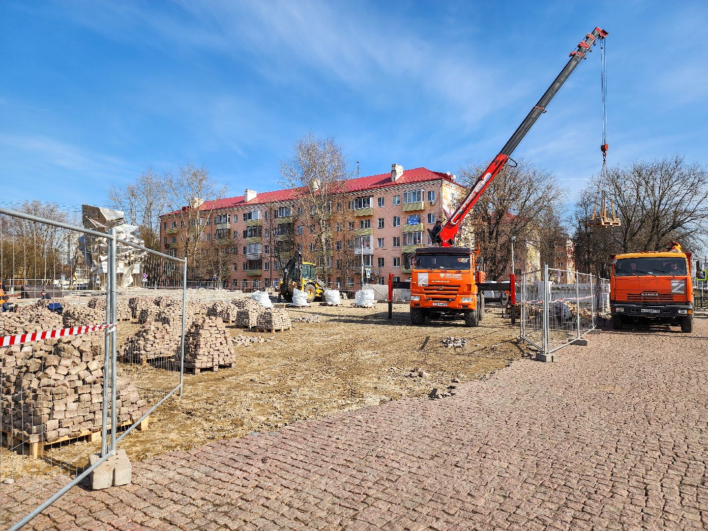 Подольск, 80 лет победе, памятник подольским курсантам, монумент,
