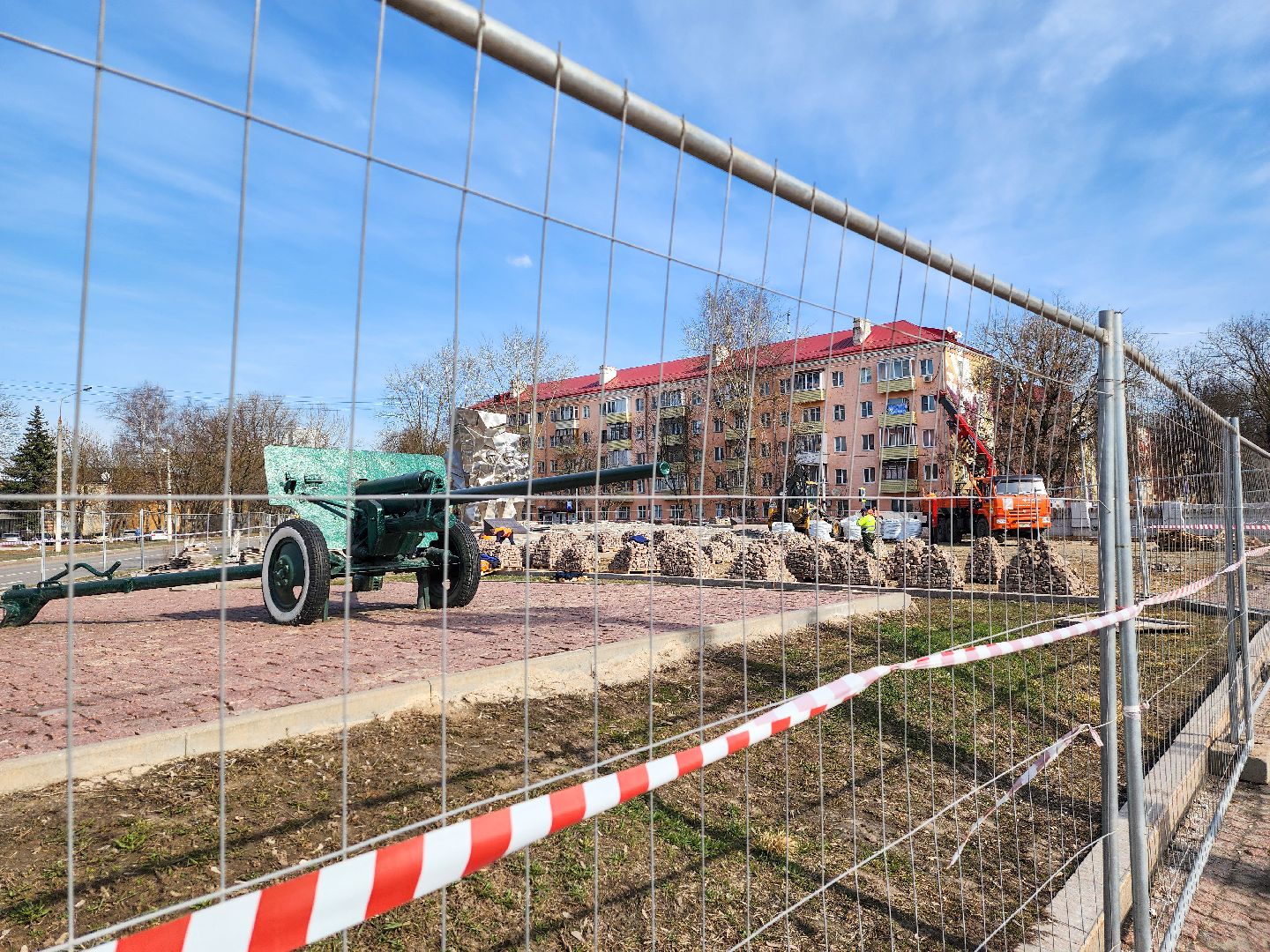 Подольск, 80 лет победе, памятник подольским курсантам, монумент,