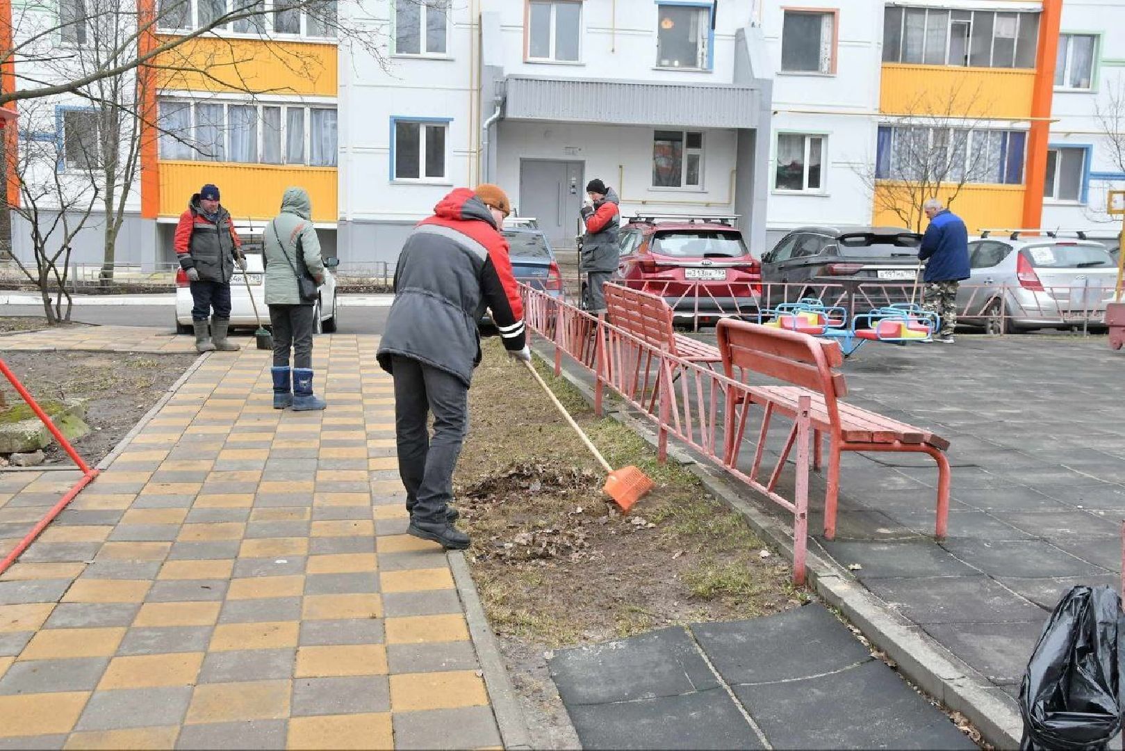 уборка территории, микрорайон Солнечный, Власиха весенняя уборка, МКУ ЖКХ и благоустройство,