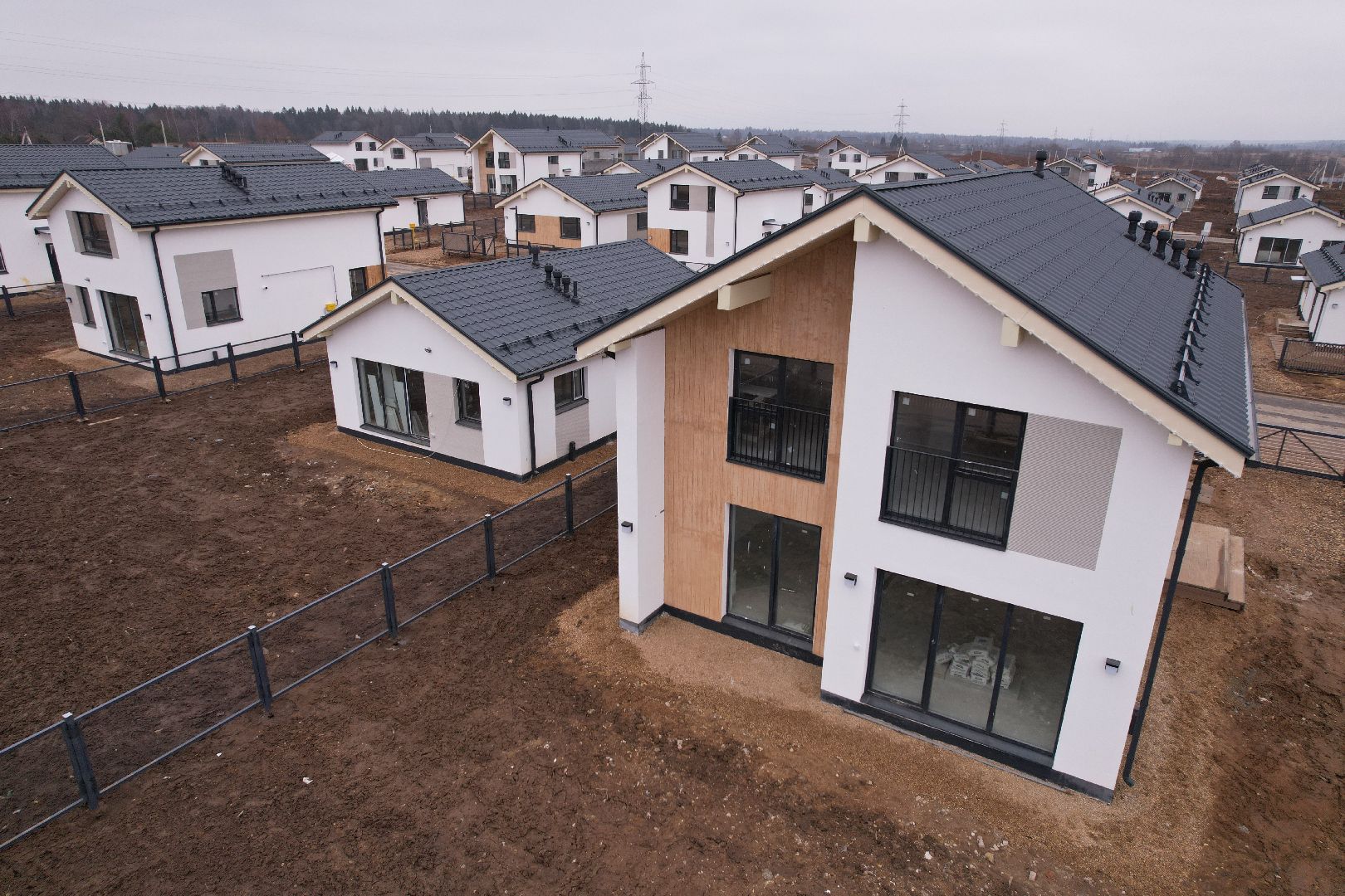 видео с коптера, строительство жилого кластера в истре,