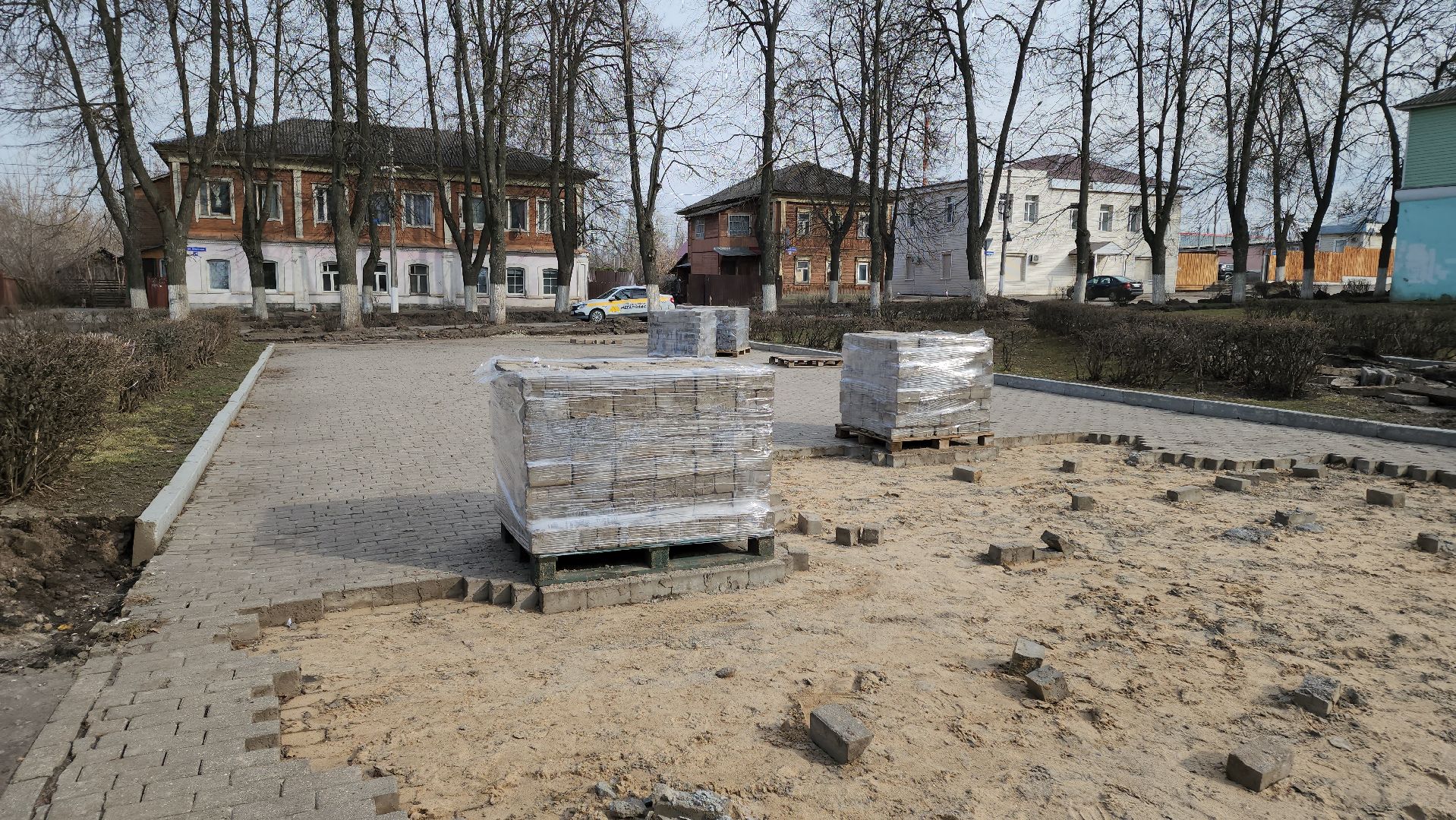 кашира, благоустройство, сквер пушкина, тротуарная плитка, демонтаж, строительство, комфортная среда,