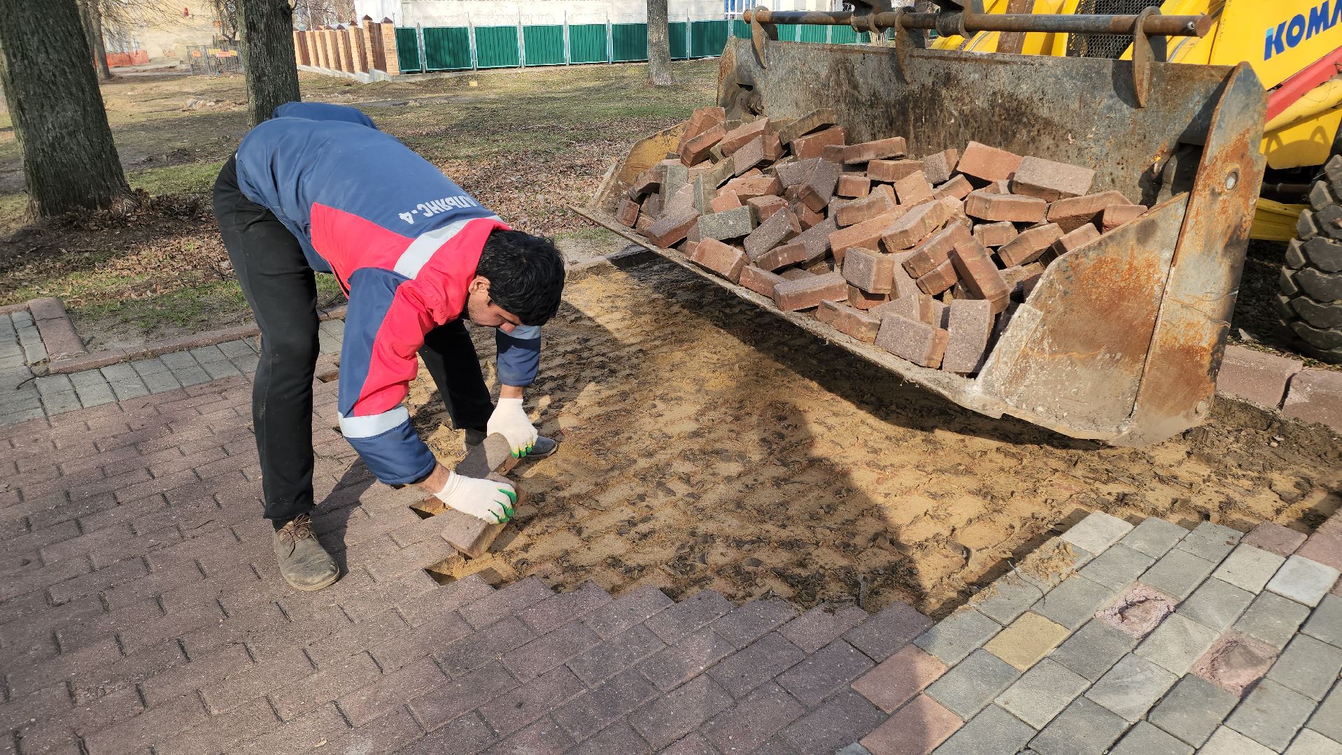 кашира, благоустройство, сквер пушкина, тротуарная плитка, демонтаж, строительство, комфортная среда,