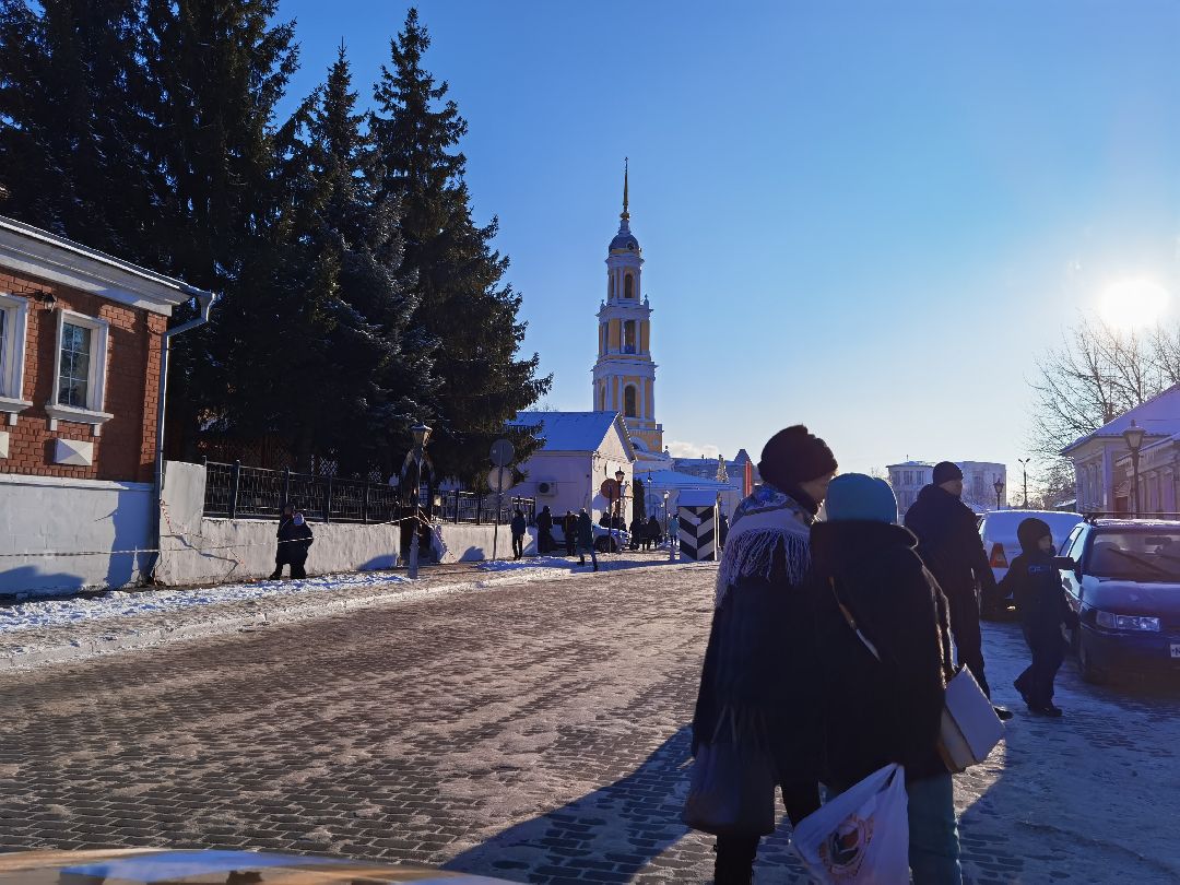 Коломна, общество