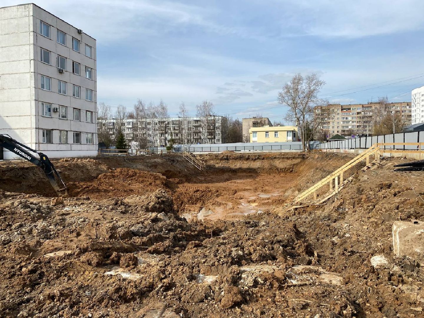 поликлиниа, поликлиника в Нахабино, строительство пристройки, строительство поликлиники,