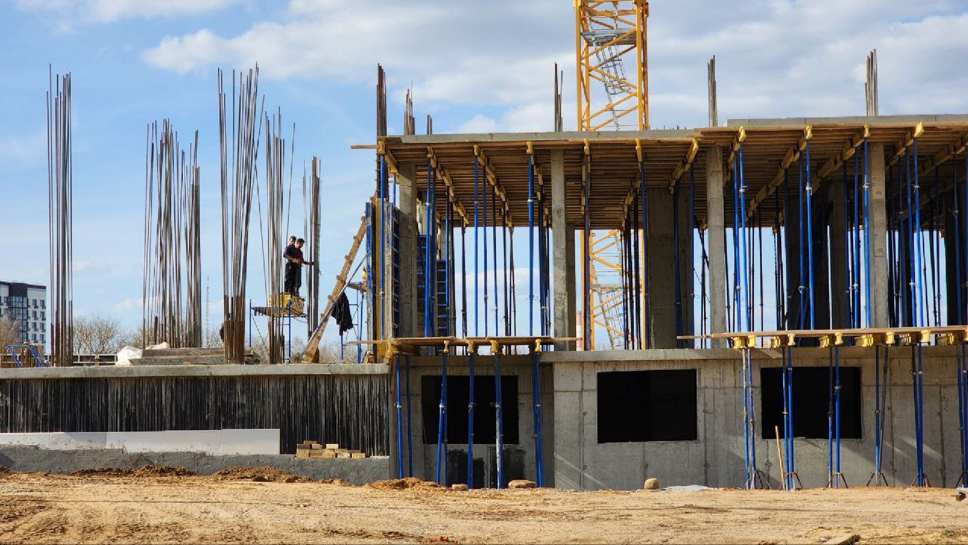 Дмитров, ЖК Большевик, Минстрой,