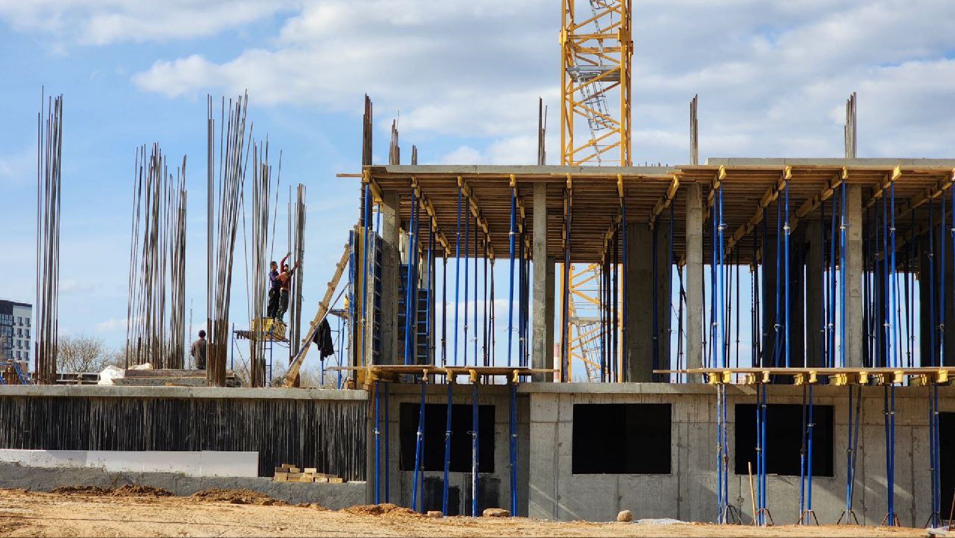 Дмитров, ЖК Большевик, Минстрой,