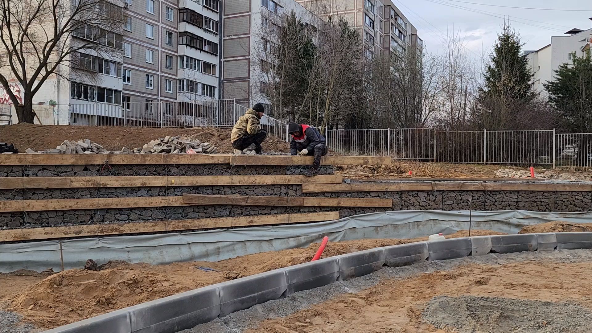 Чехов, улица Береговая, набережная реки Теребенка, благоустройство, реконструкция, строительство, подпорные стенки, габионы, укрепление берега, госпрограмма московской области, формирование комфортной городской среды,