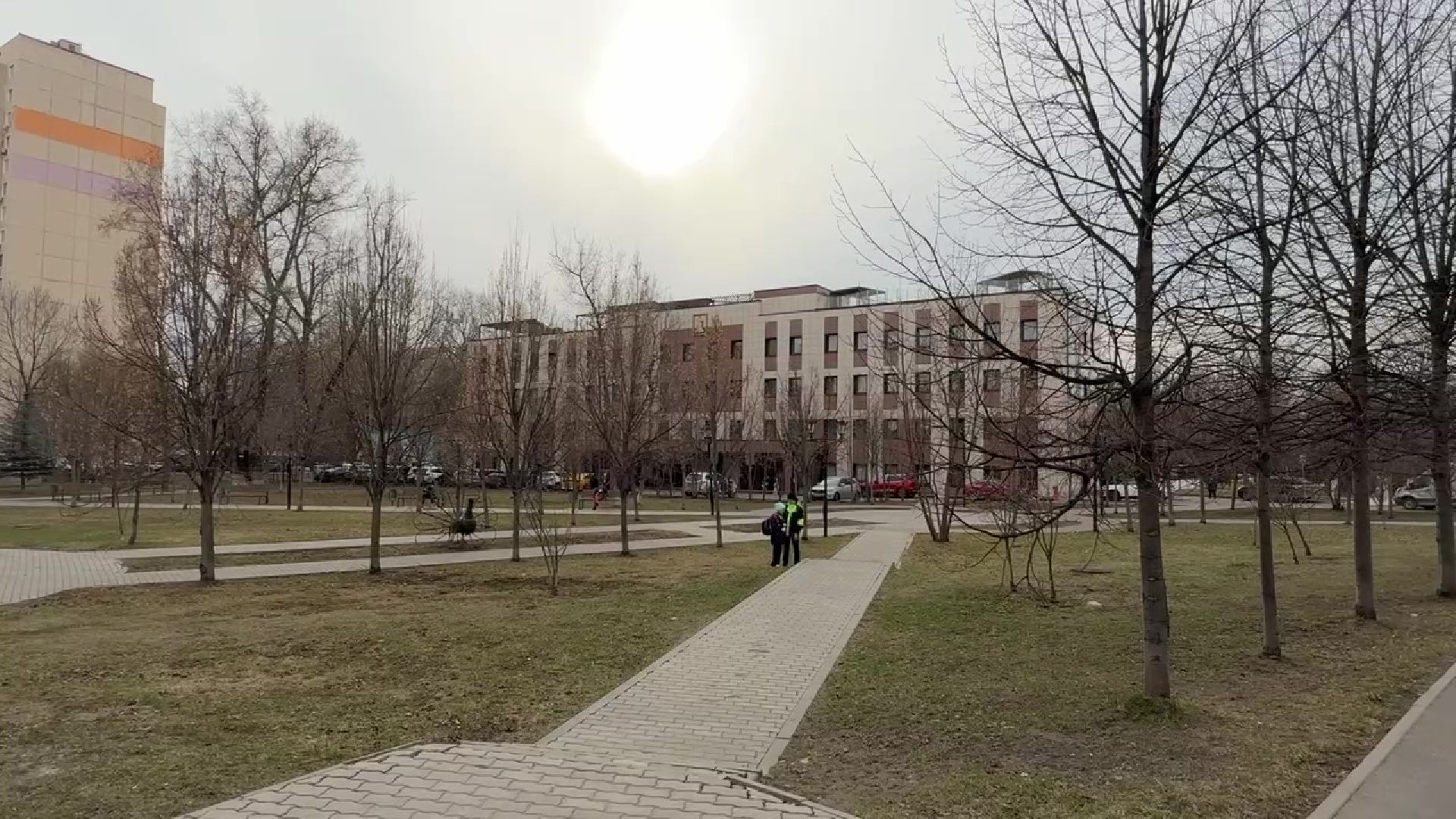 реутов, сквер, троицкий храм, благоустройство, деревья,