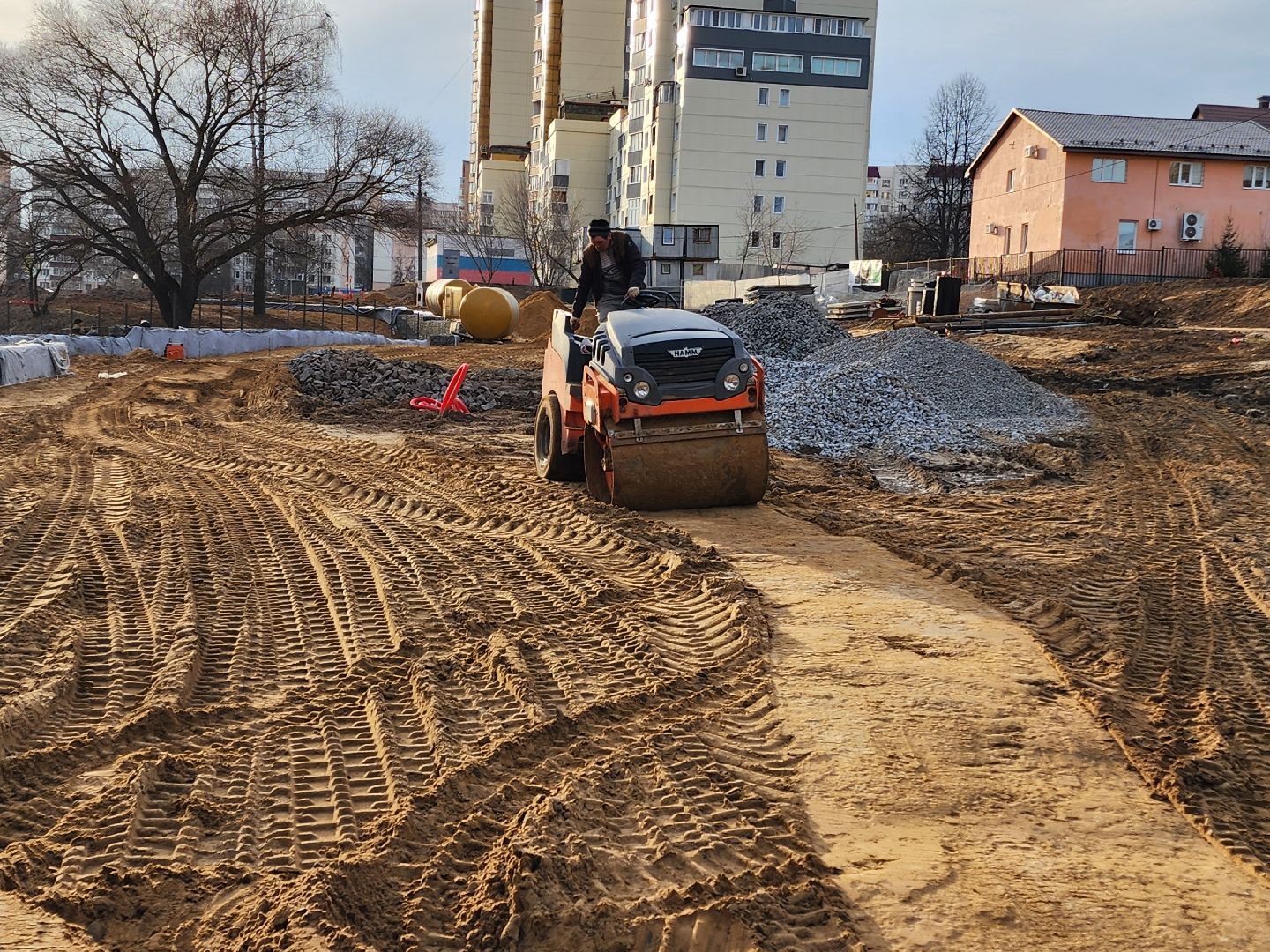 Чехов, улица Береговая, набережная реки Теребенка, благоустройство, реконструкция, строительство, пешеходные дорожки, тротуары, тропинки, велодорожки, госпрограмма московской области, формирование комфортной городской среды,