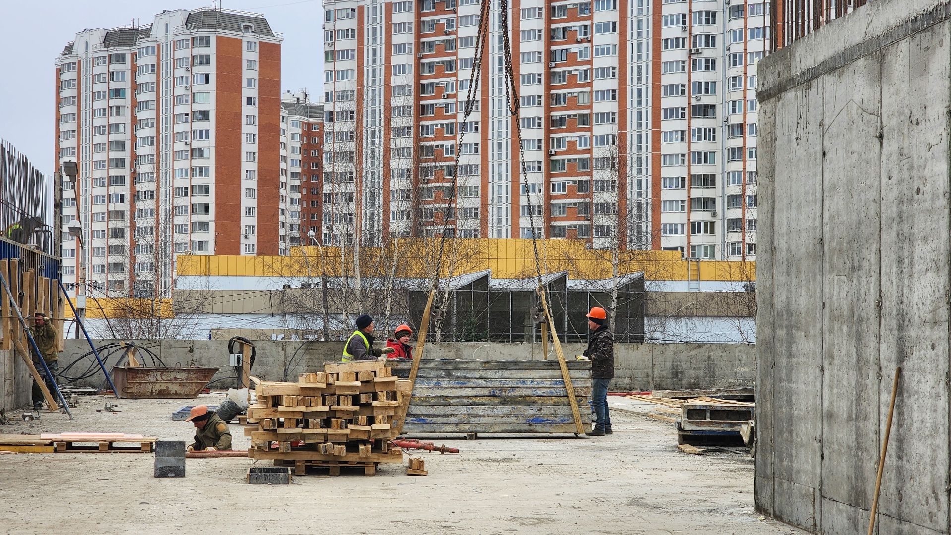 фок с бассейном, Лобня, Строительство,