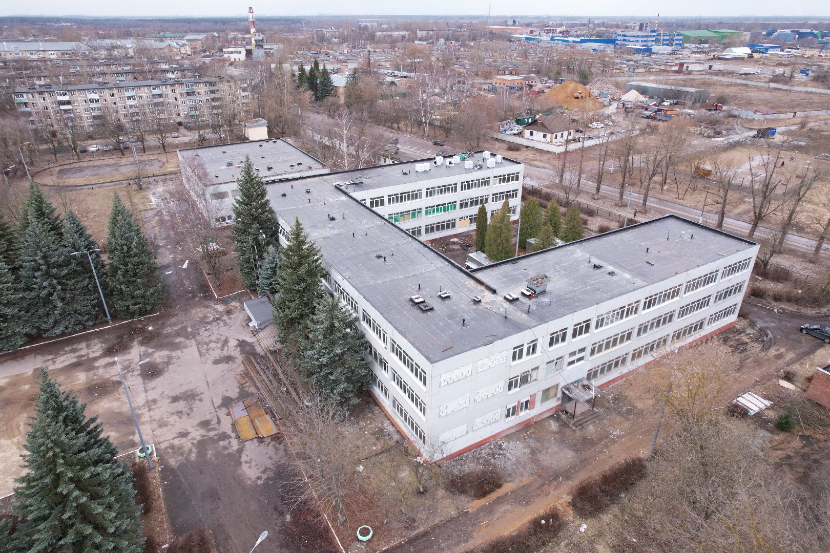 капремонт школы 30 в Электроуглях, видео с коптера,