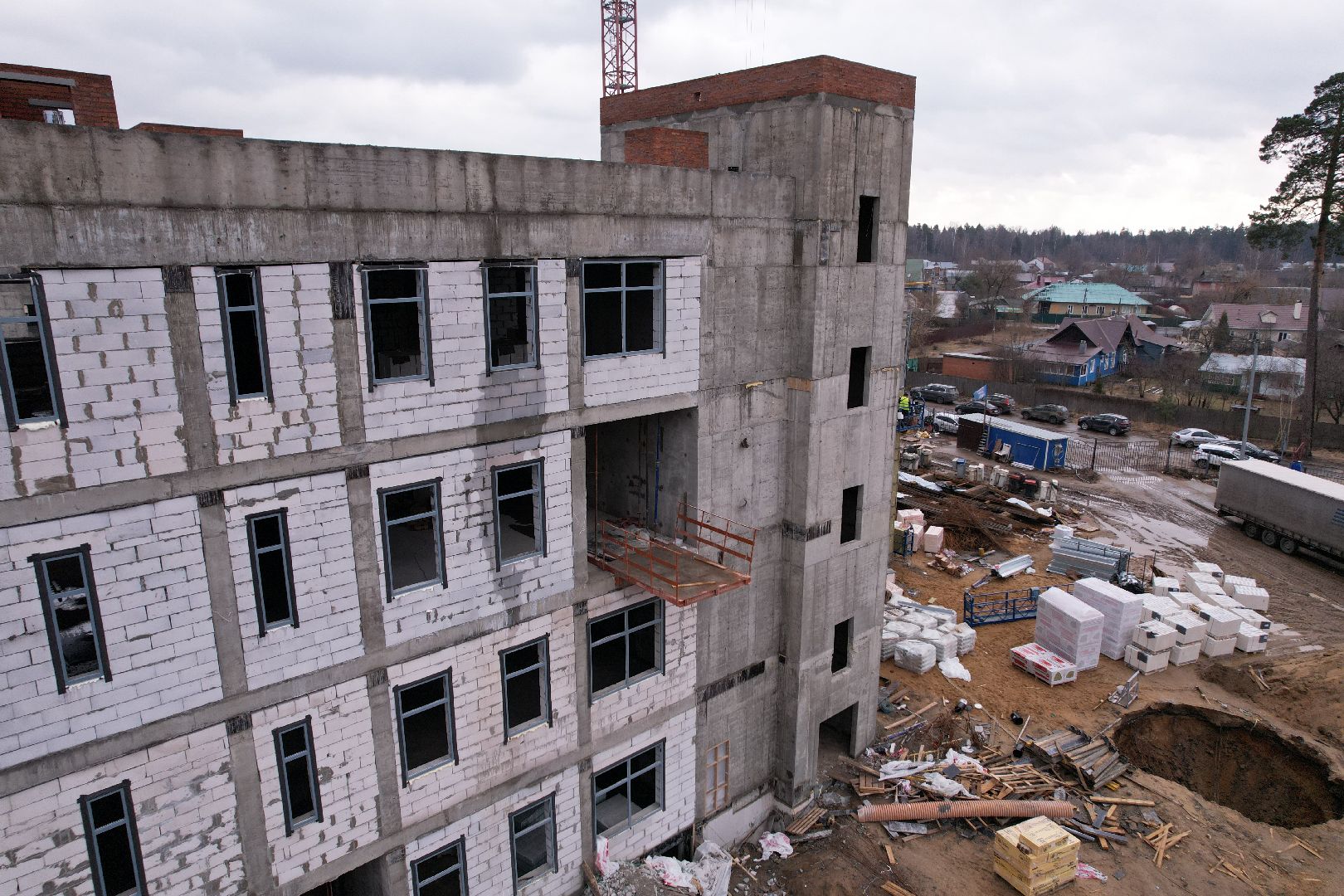 видео с коптера, новый корпус ЦО 5 в Ногинске, ремонт центра образования 5 в Ногинске,