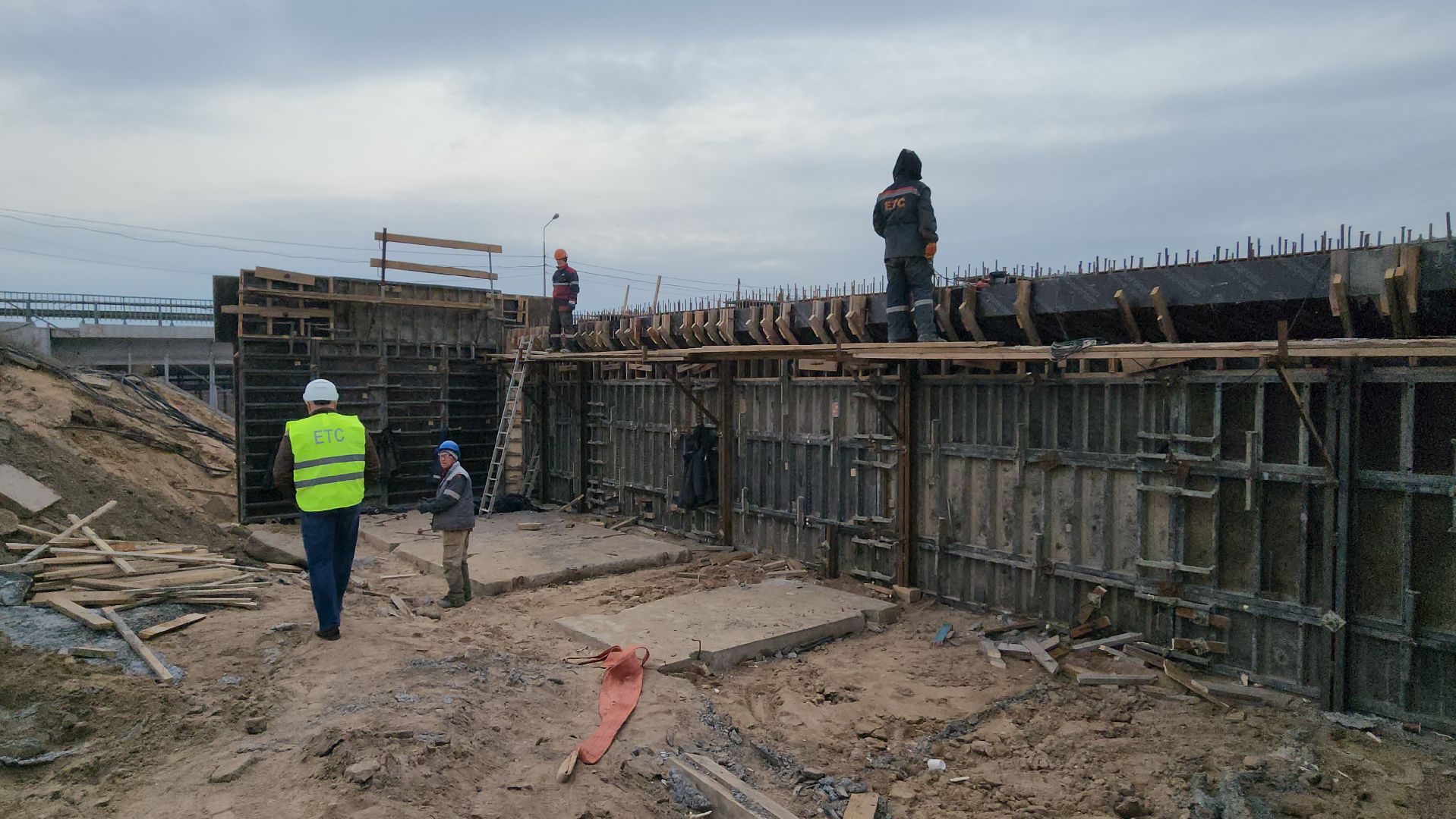 серпухов, строительство моста через оку, река ока, федеральная трасса М2,