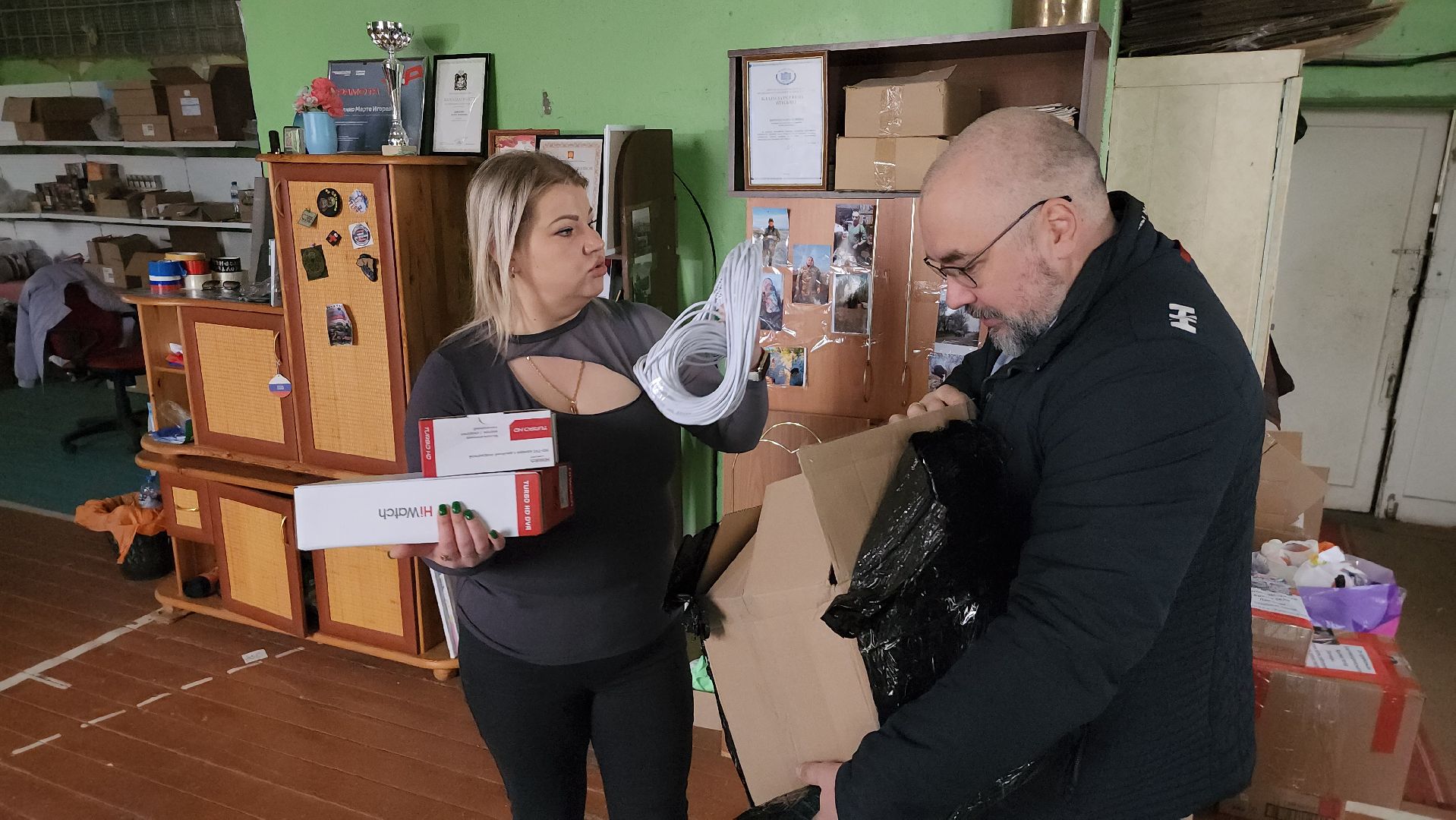 серпухов, волонтеры, спецоперация, гуманитарная помощь, улица калужская, распятский храм,