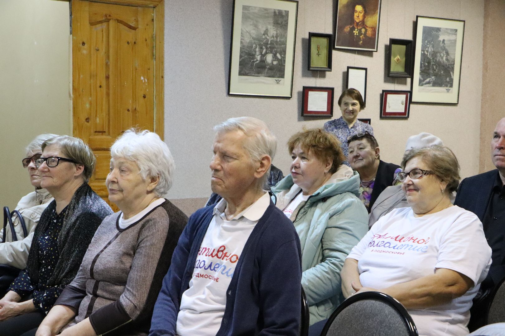 центральная библиотека серебряных прудов, серебряные пруды, культура, активное долголетие, фотовыставка, уличная мозаика,