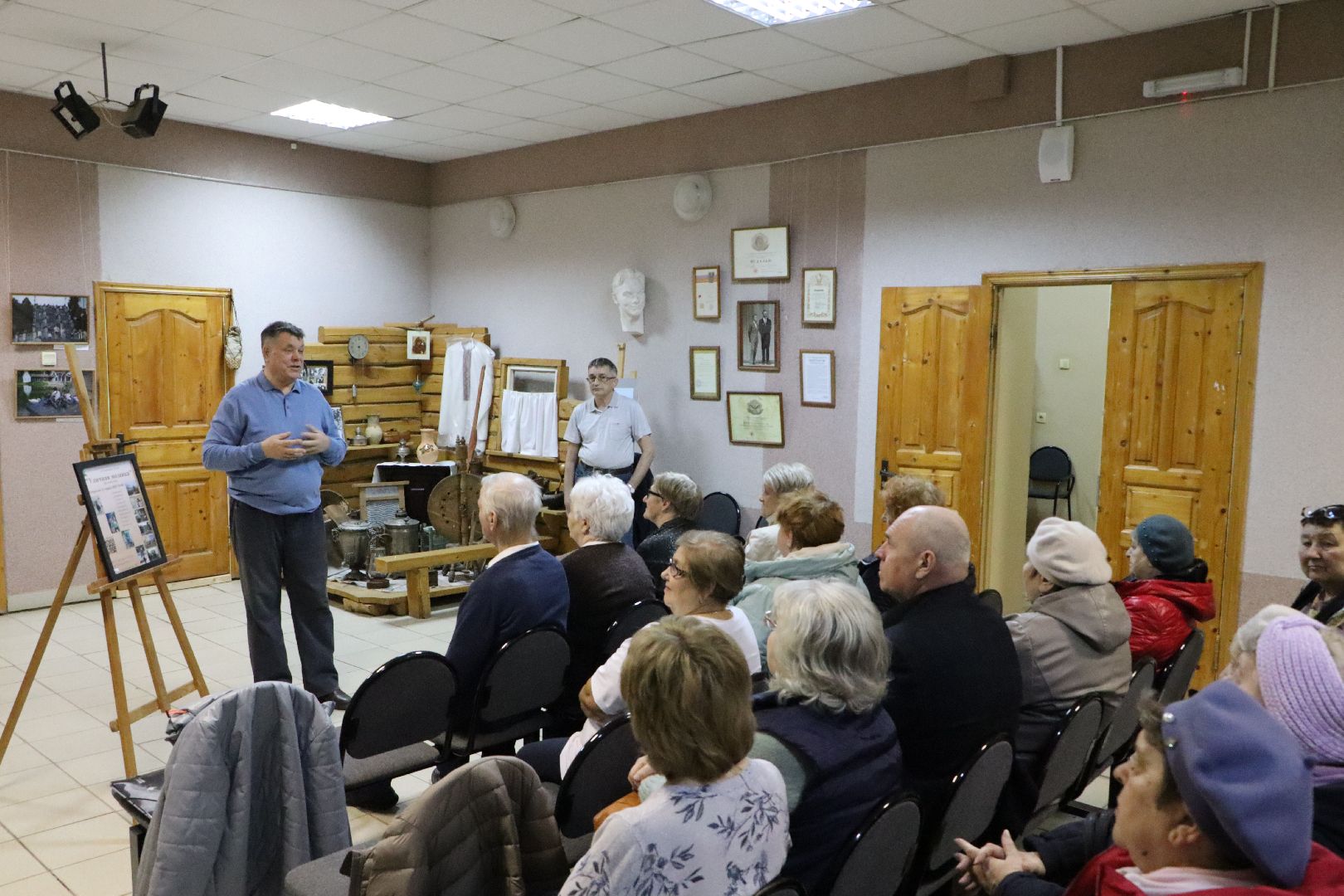 центральная библиотека серебряных прудов, серебряные пруды, культура, активное долголетие, фотовыставка, уличная мозаика,