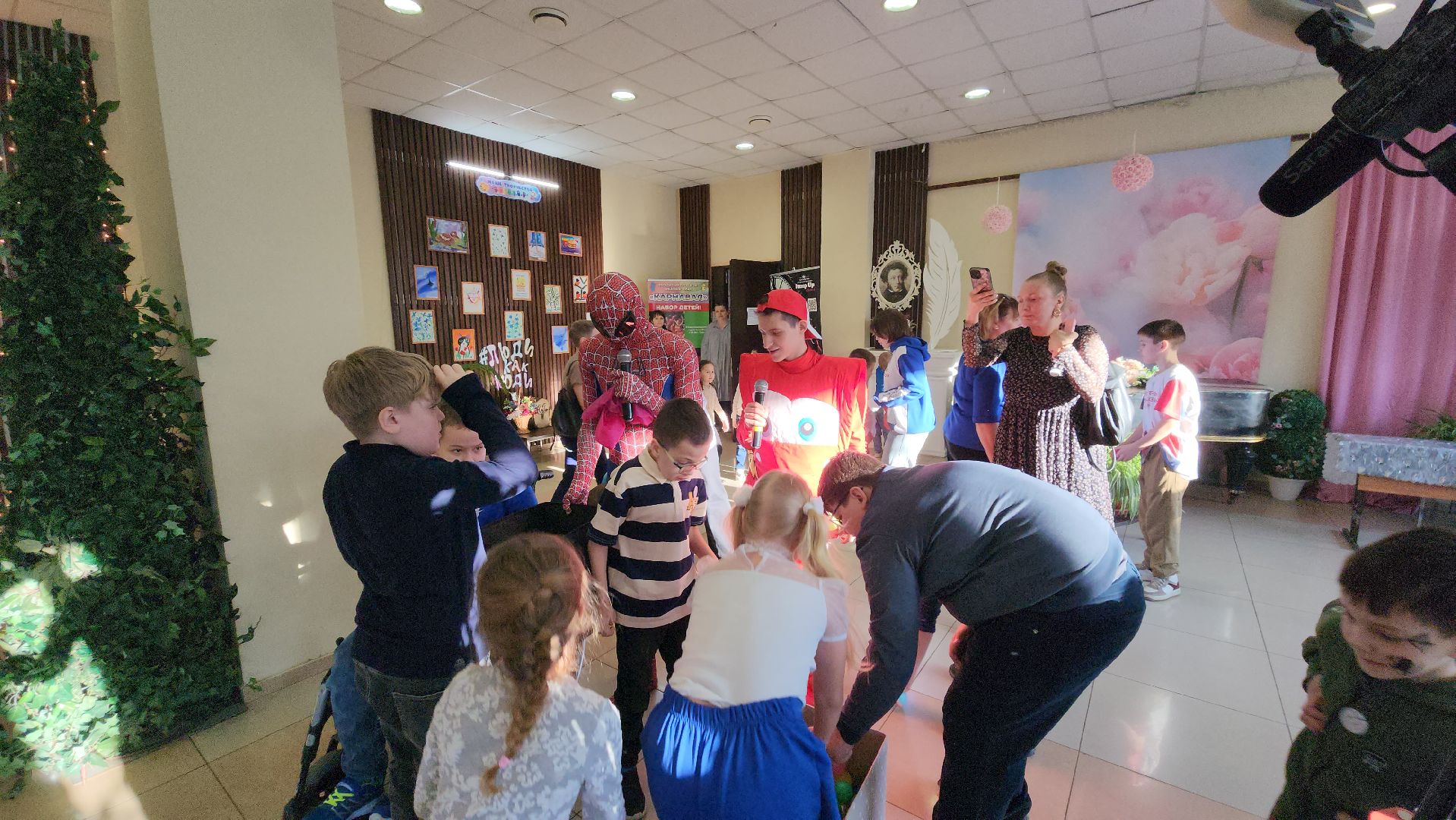 детские рисунки, Выставка рисунков, Лобня, особенные дети,