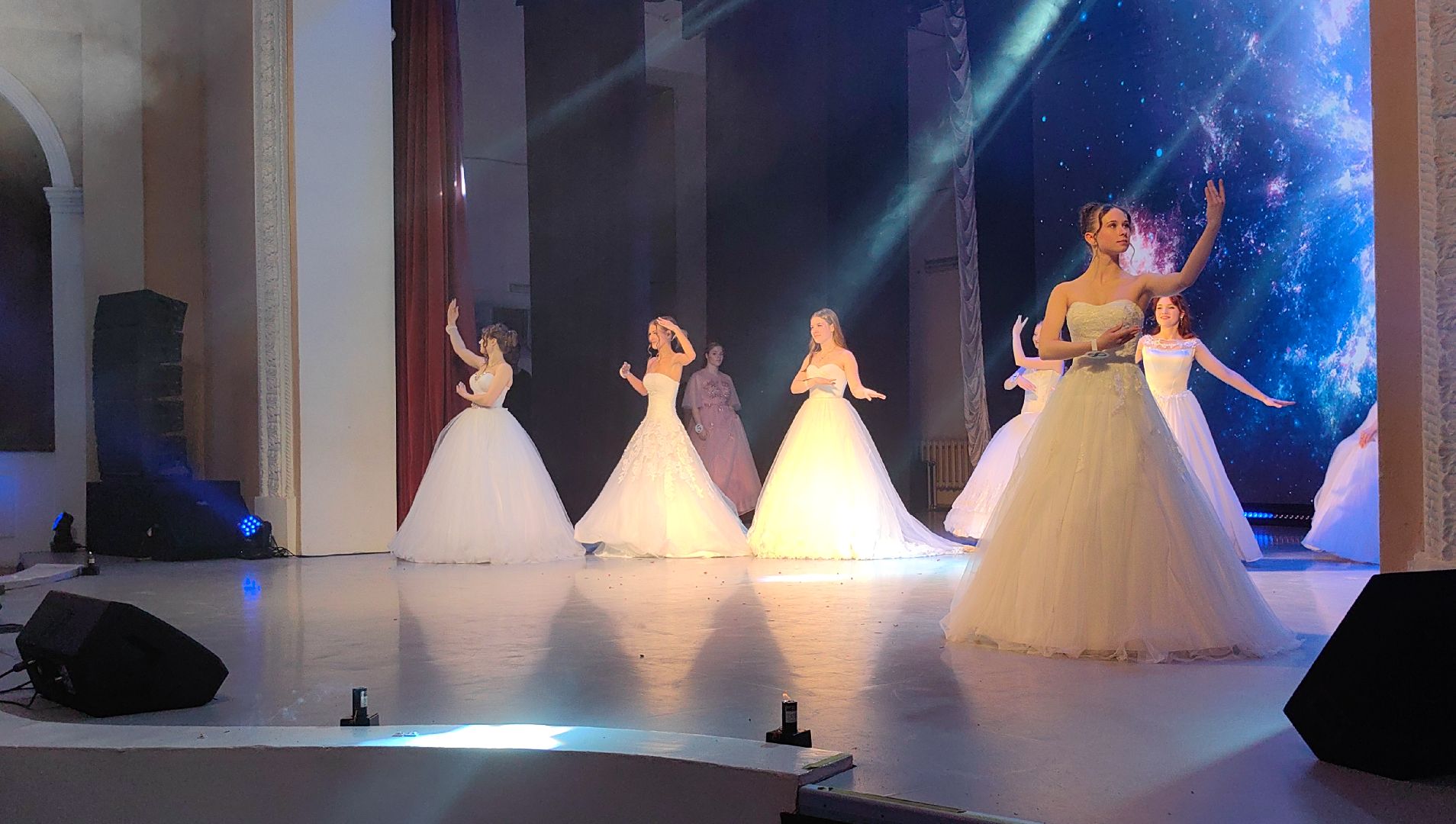 мисс весна, конкурс, колледж, победительница,