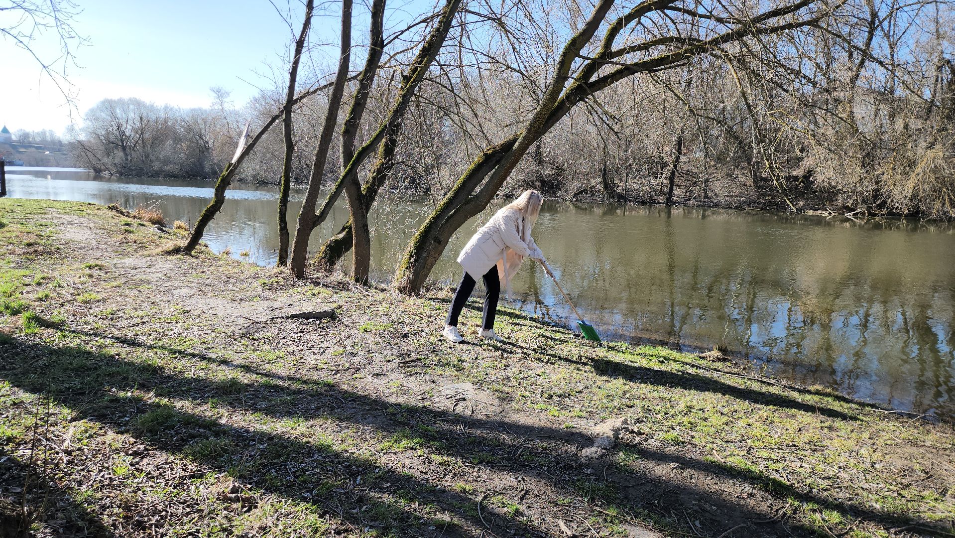 серпухов, подмосковье, субботник, река Нара,