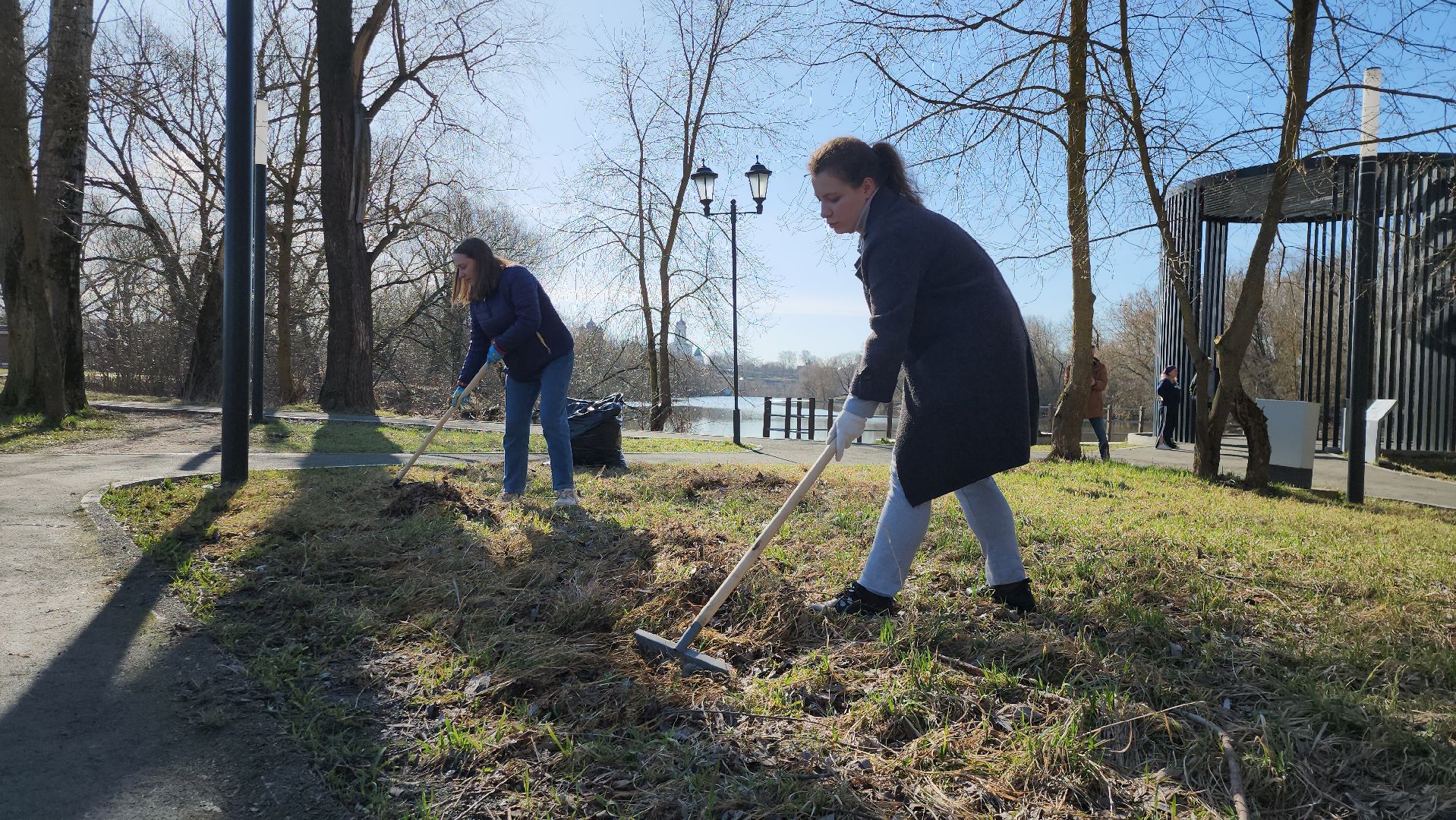 серпухов, подмосковье, субботник, река Нара,